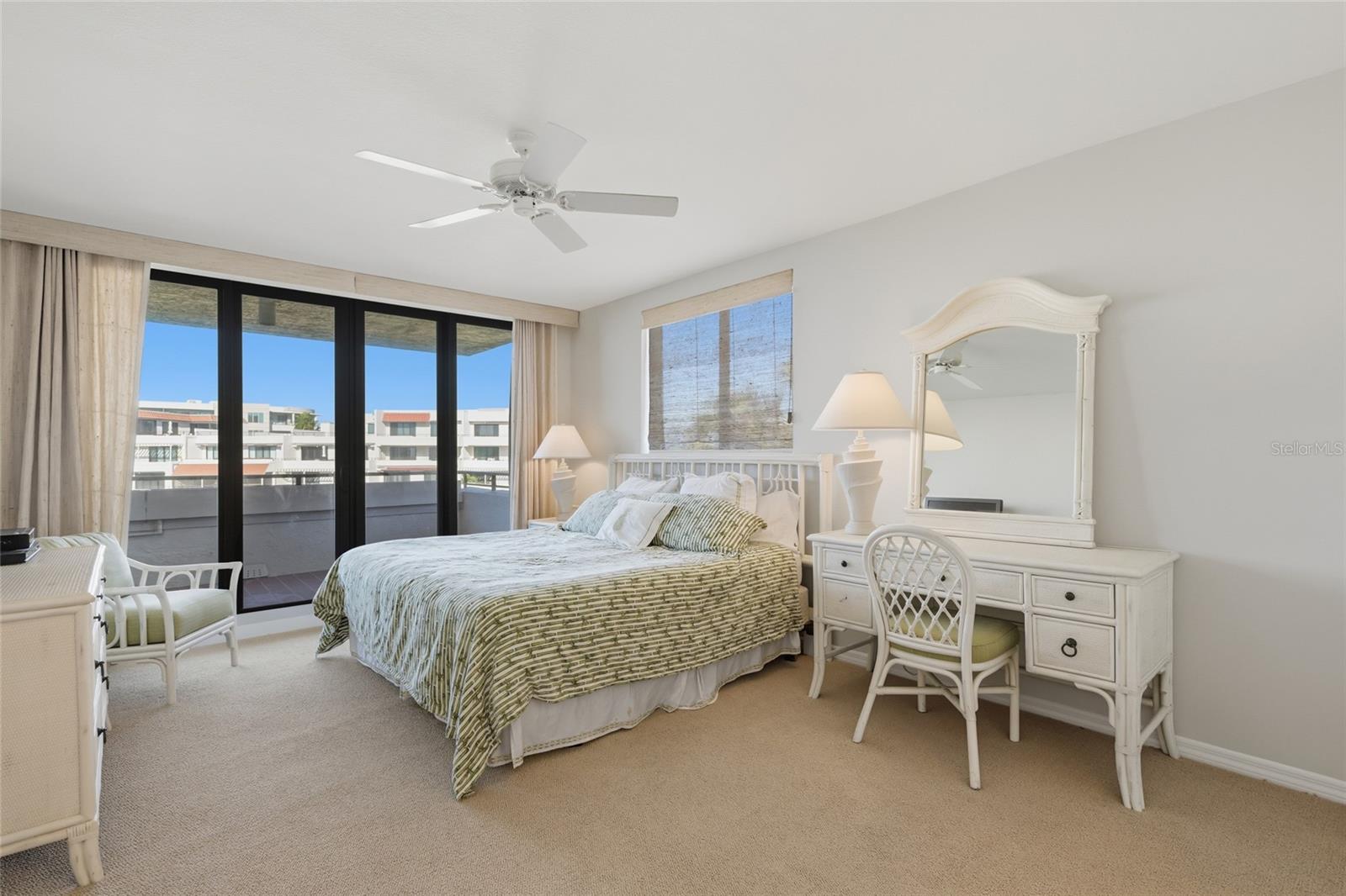 Image 25 of 45 For 1425 Gulf Of Mexico Drive 408