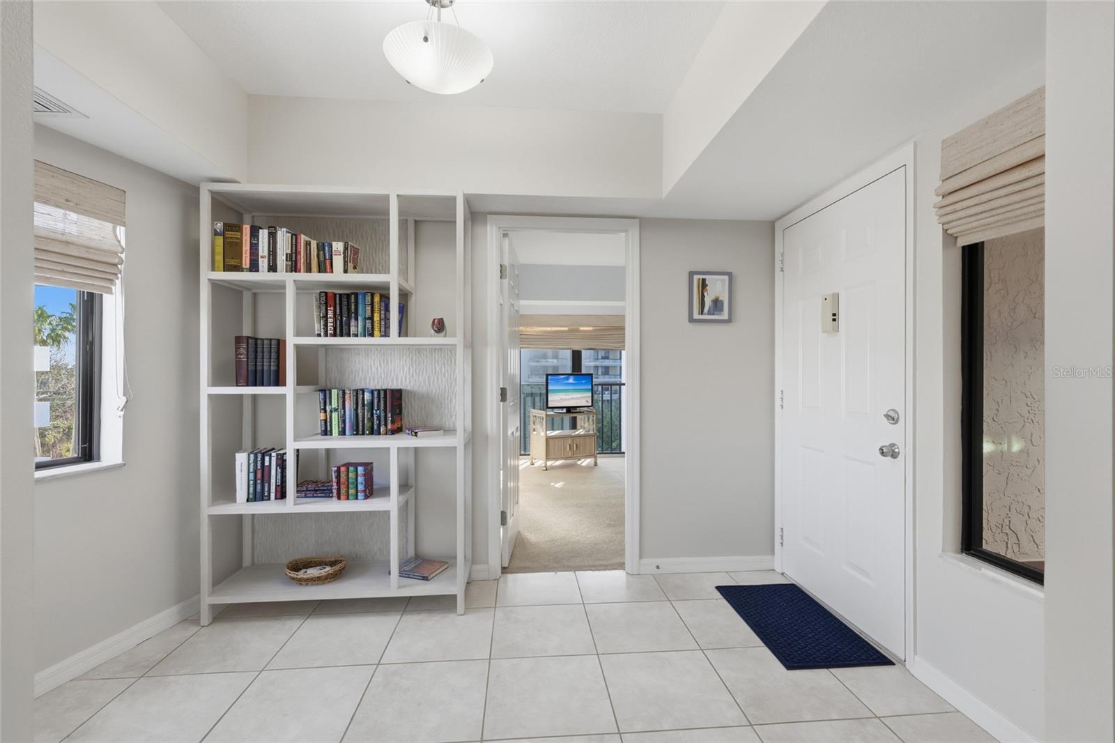 Image 8 of 45 For 1425 Gulf Of Mexico Drive 408