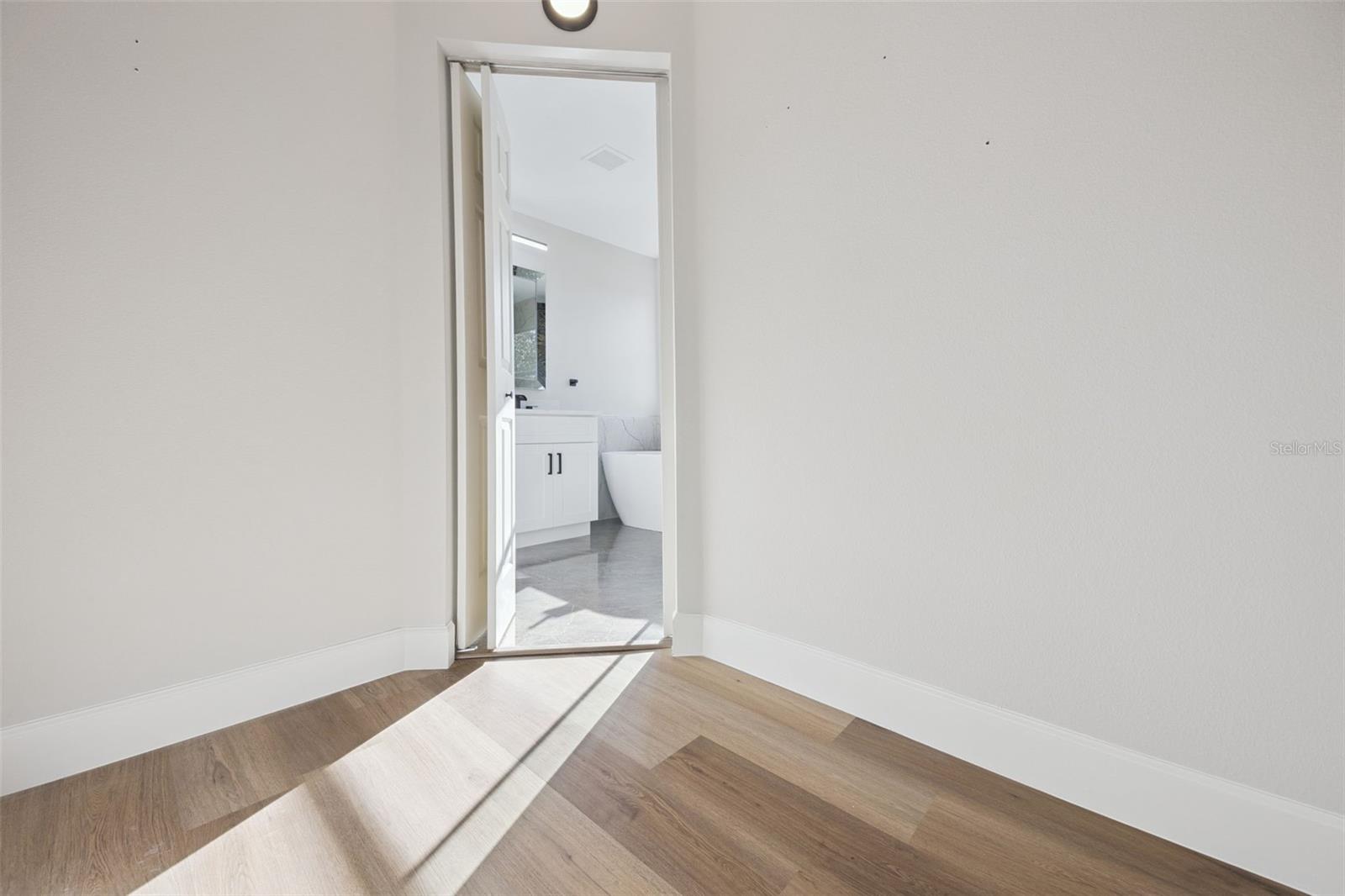 Image 19 of 30 For 1005 Chase Drive