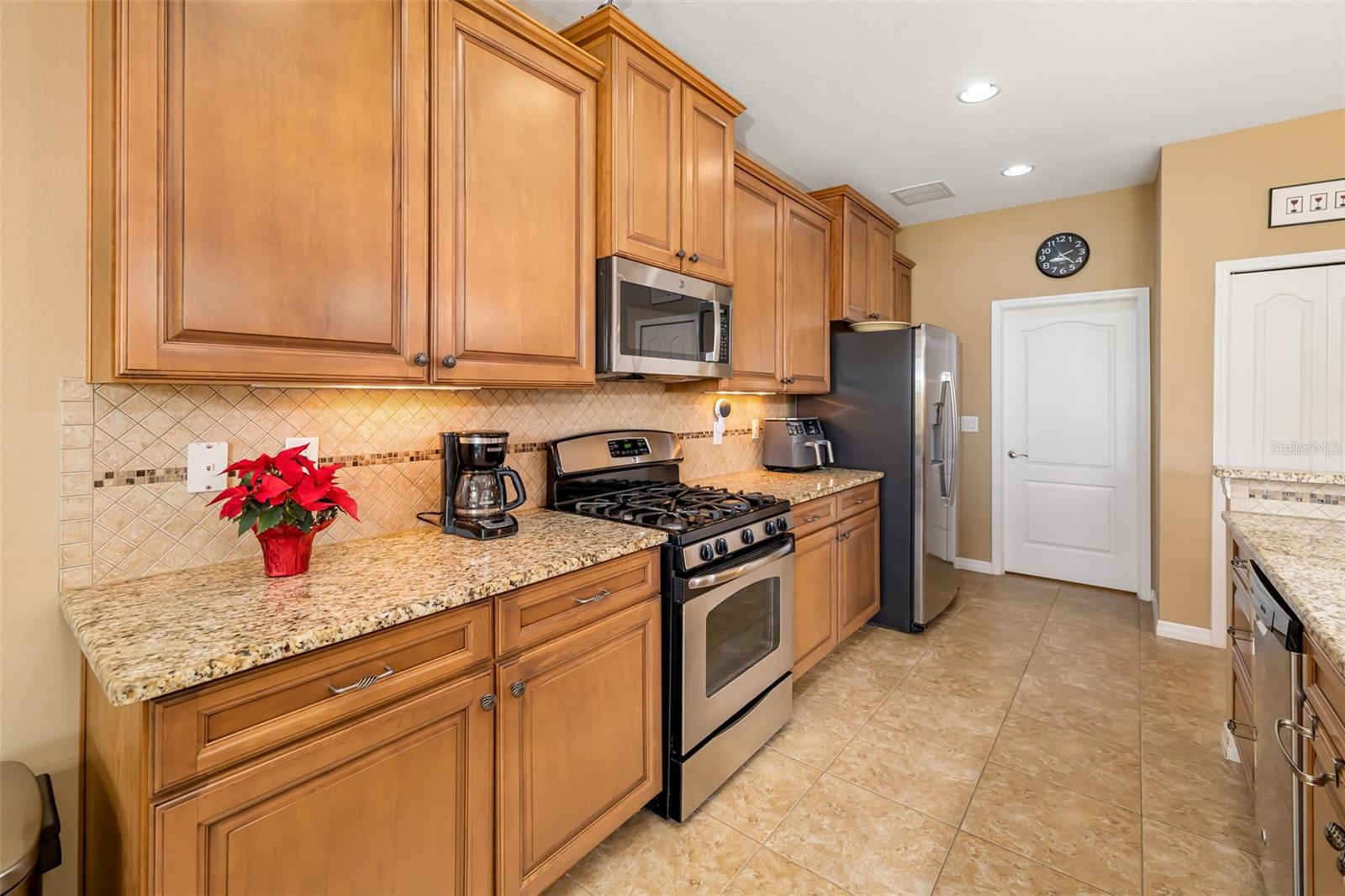 Image 10 of 71 For 8168 36th Street E