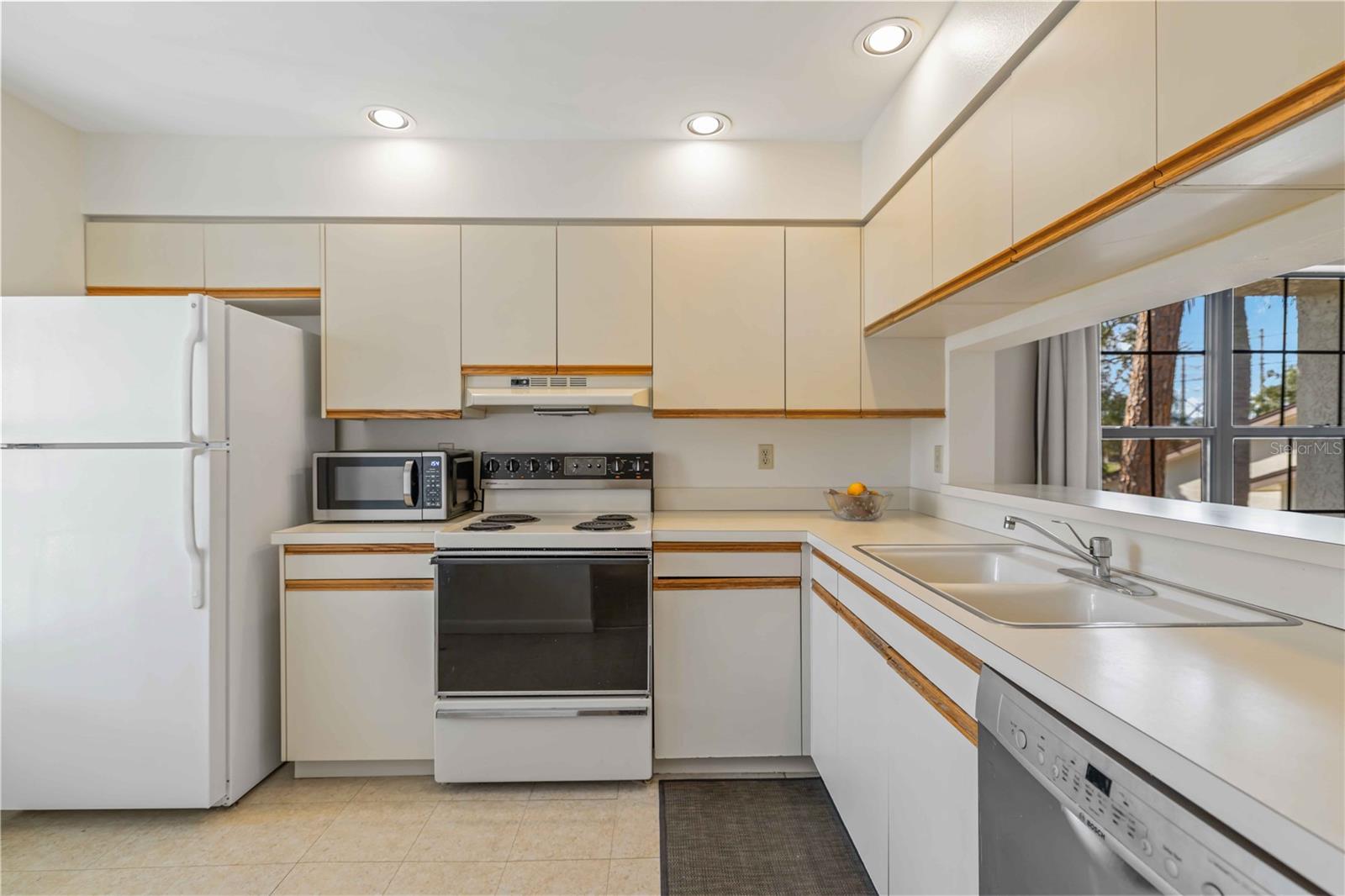 Image 20 of 53 For 4727 Winslow Beacon  10