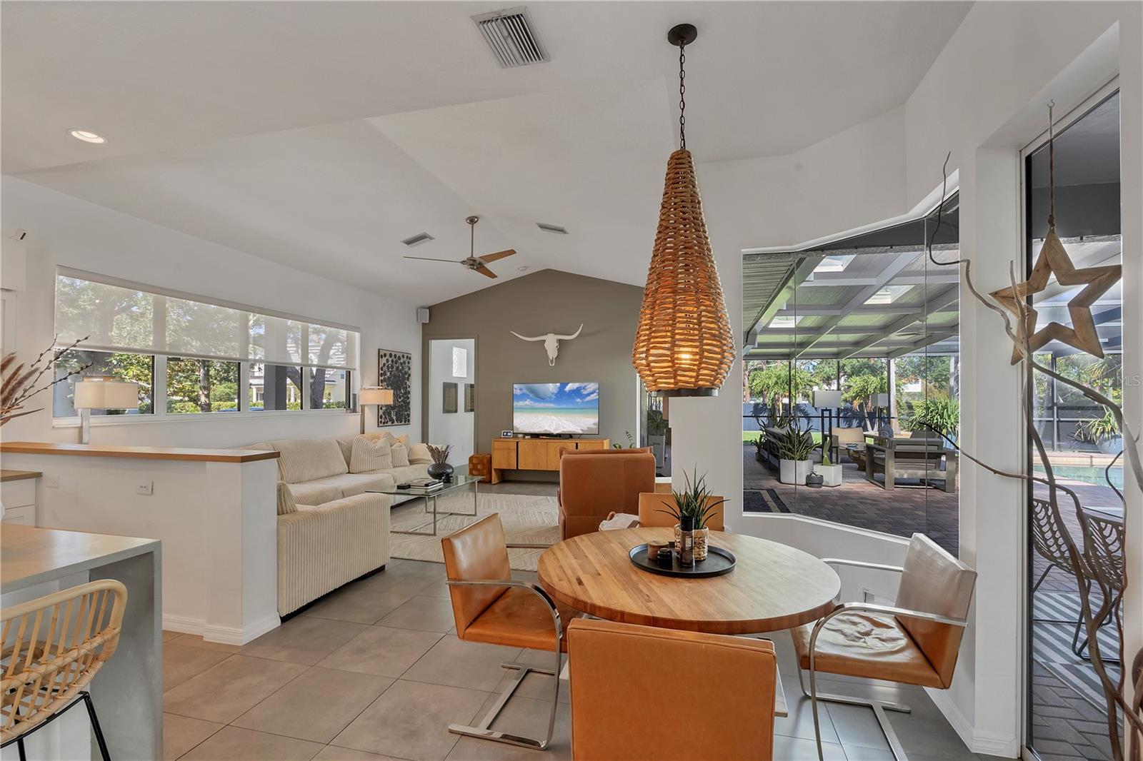 Image 21 of 58 For 4505 Camino Real