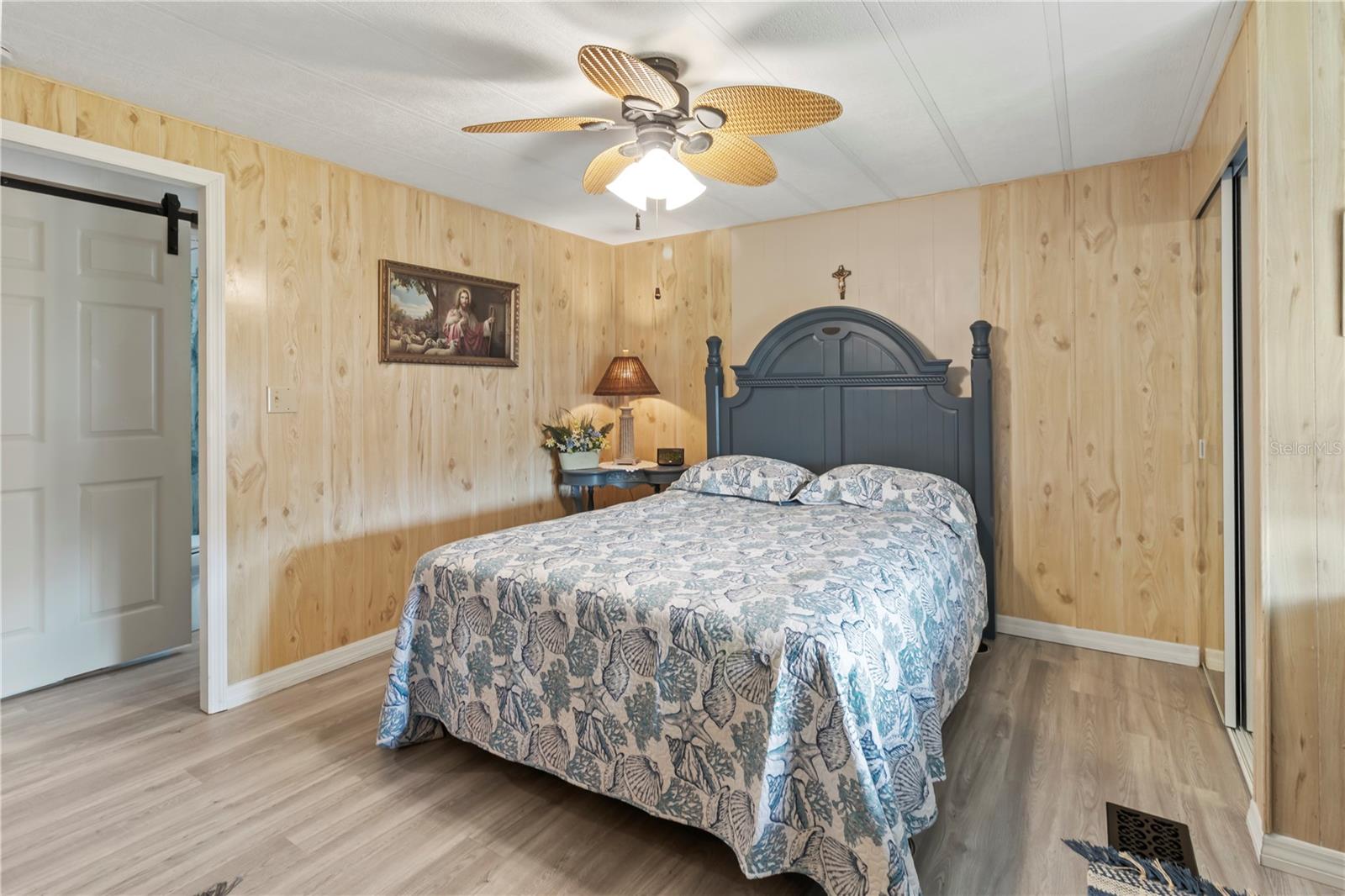 Image 19 of 44 For 214 Leisure Way