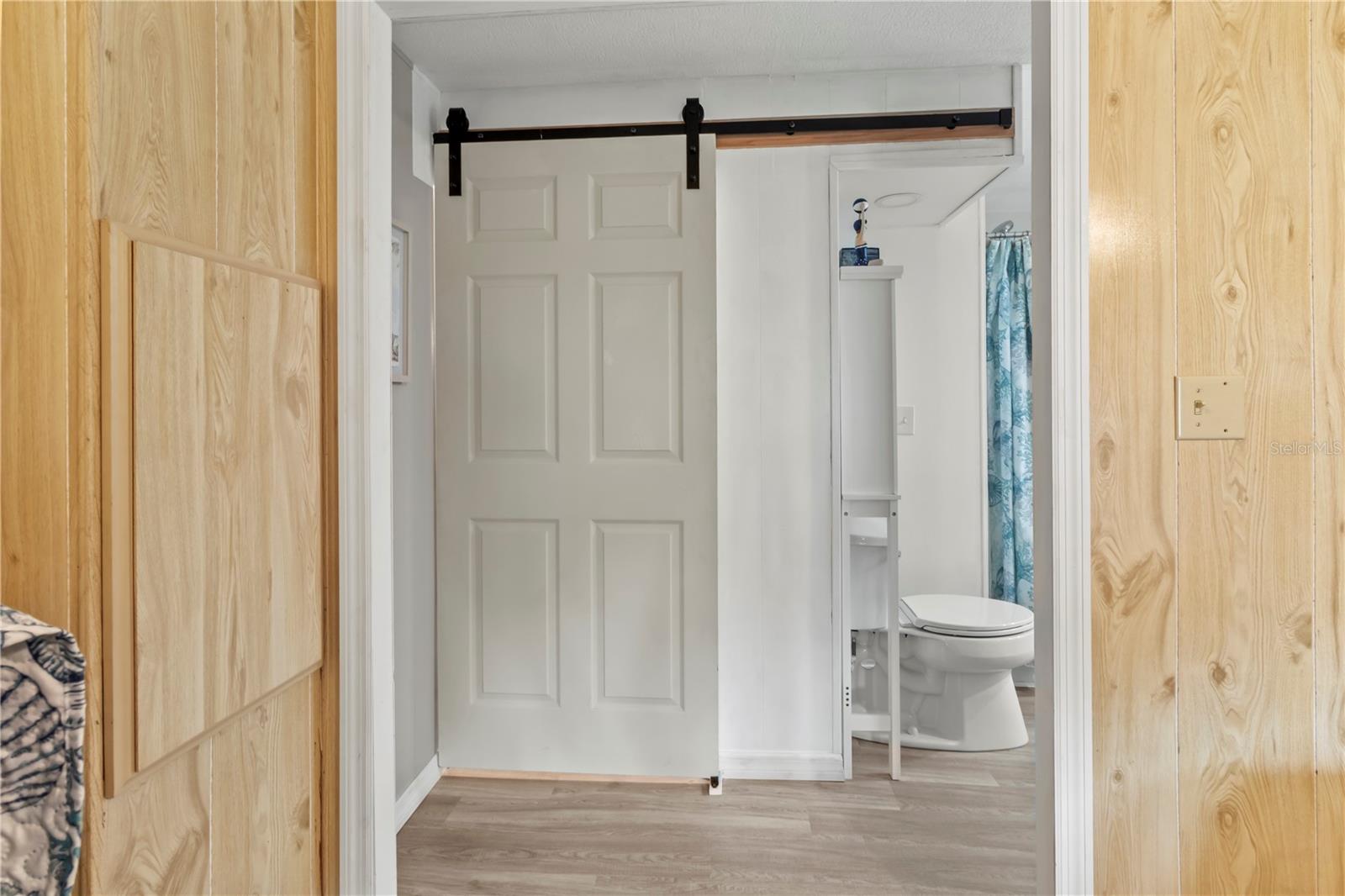 Image 21 of 44 For 214 Leisure Way