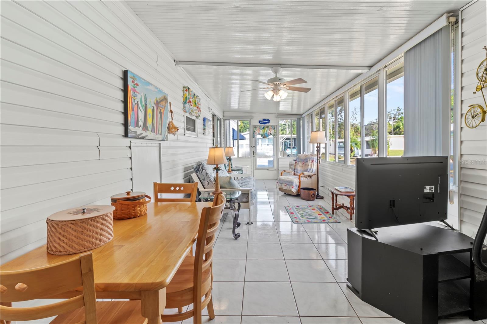 Image 29 of 44 For 214 Leisure Way