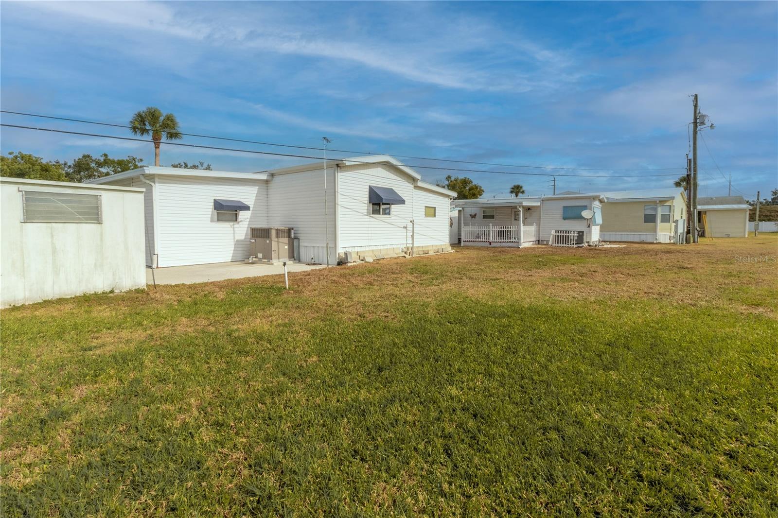 Image 32 of 44 For 214 Leisure Way