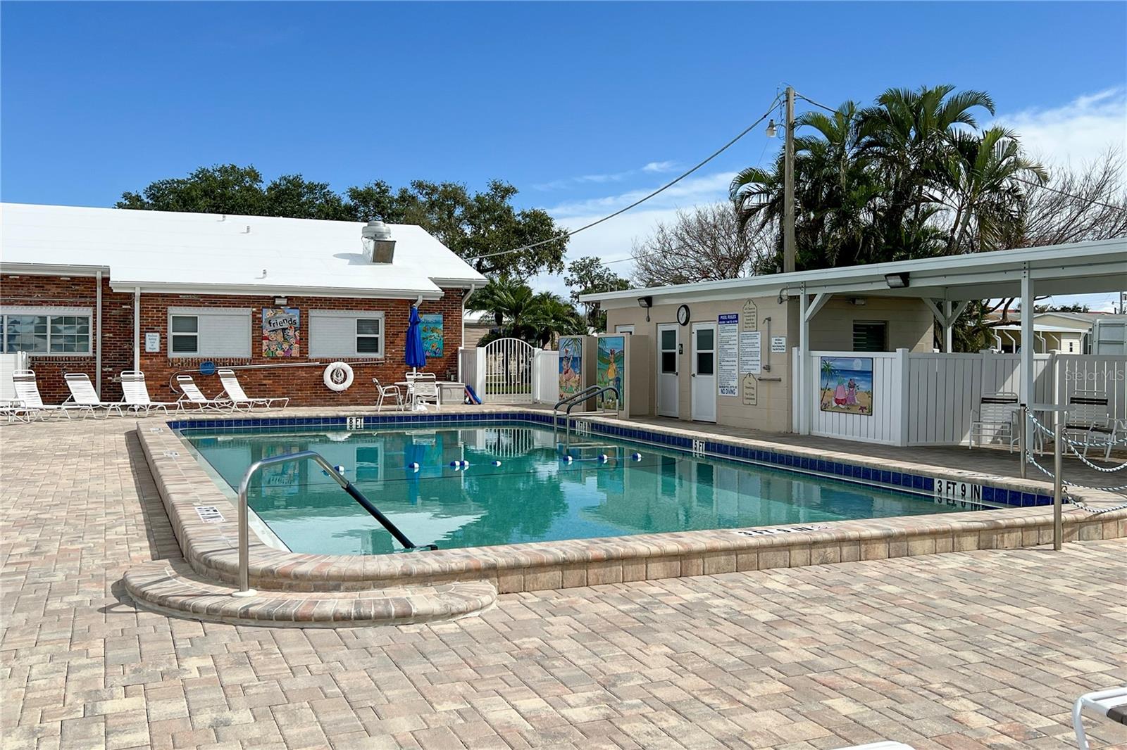 Image 39 of 44 For 214 Leisure Way