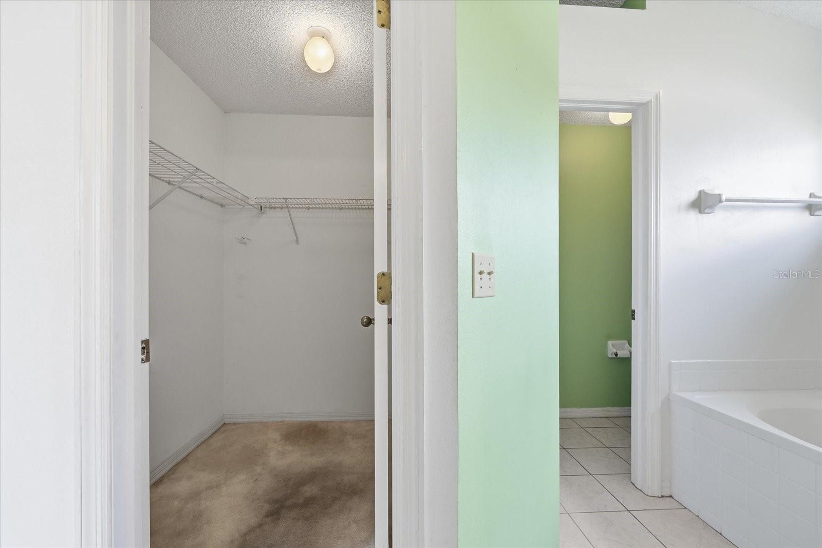 Image 20 of 43 For 12231 Shady Forest Drive