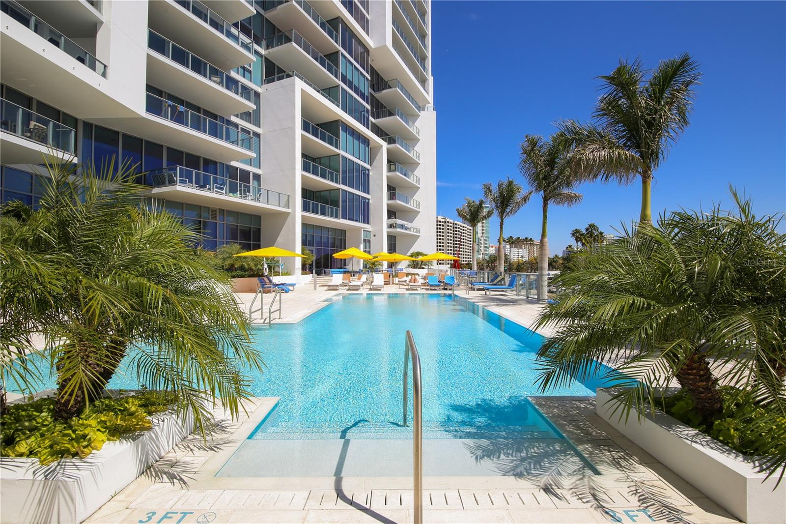 Image 37 of 41 For 1155 Gulfstream Avenue 802