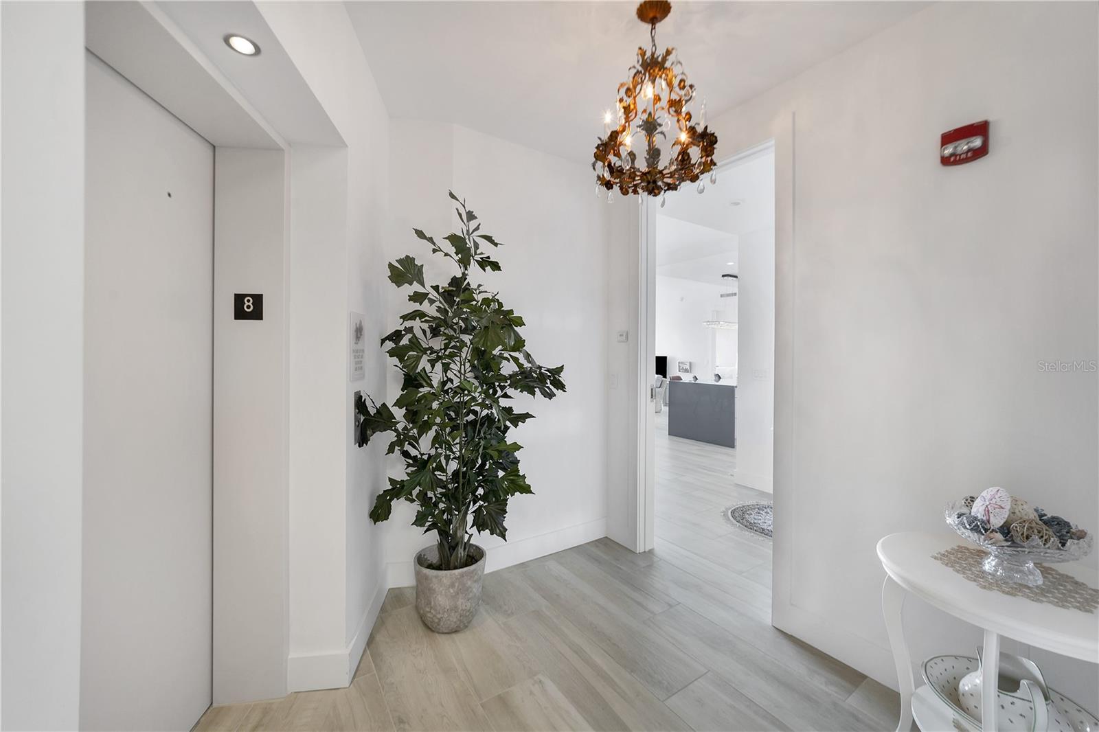 Image 4 of 41 For 1155 Gulfstream Avenue 802