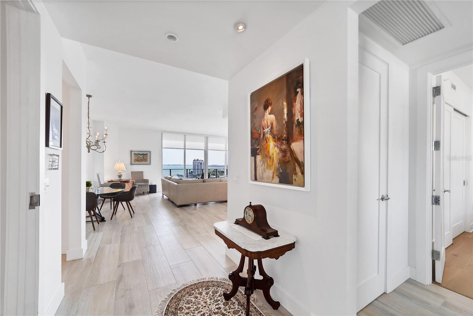 Image 5 of 41 For 1155 Gulfstream Avenue 802