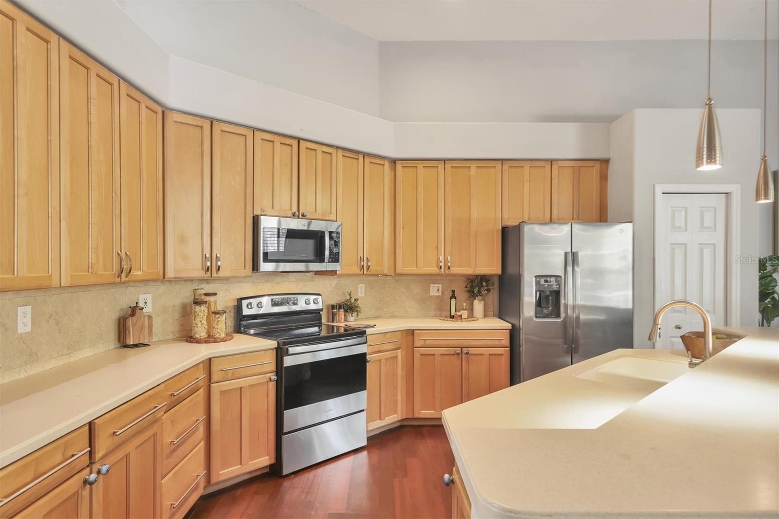 Image 21 of 47 For 104 Park Trace Boulevard