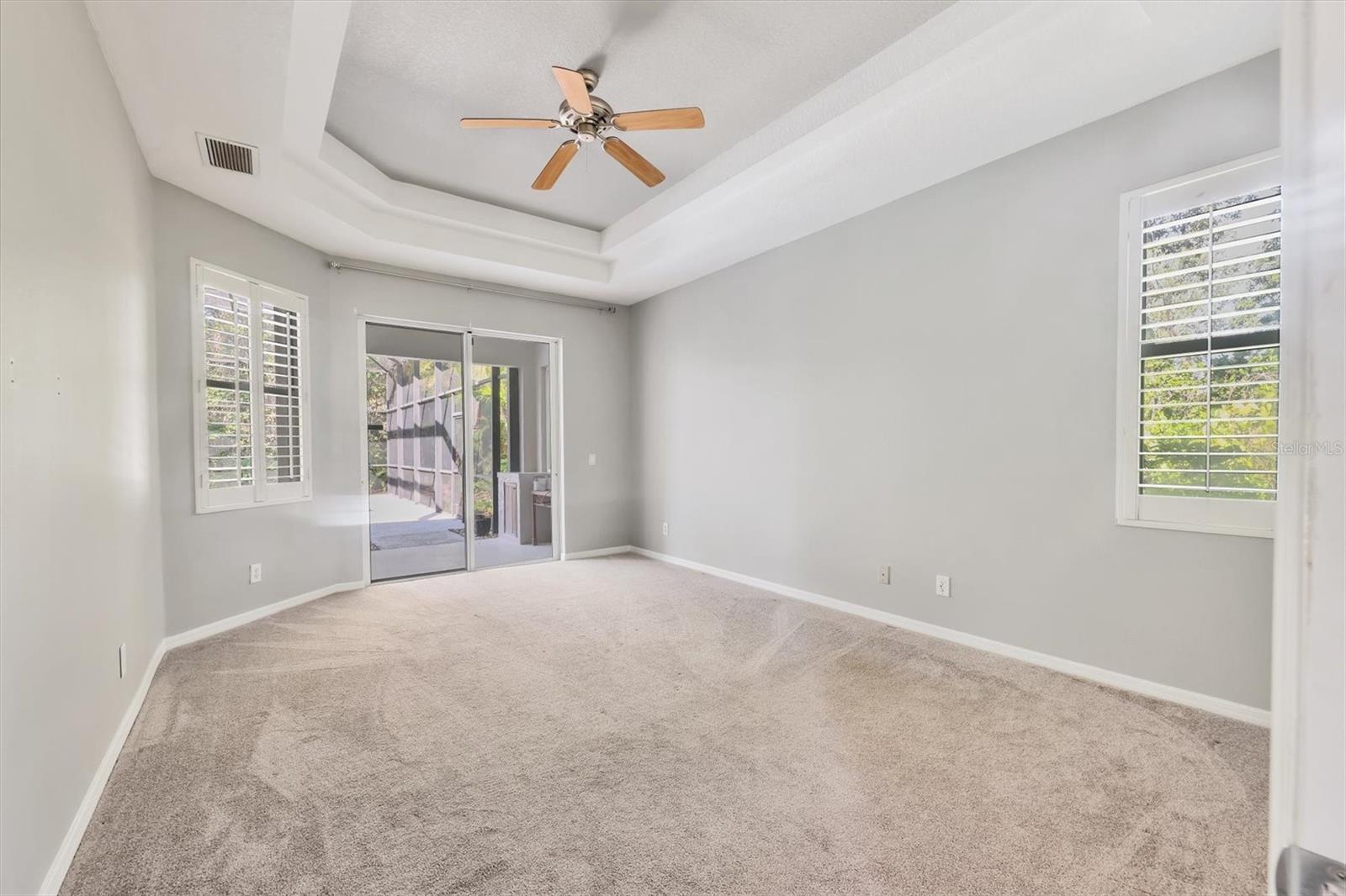 Image 27 of 47 For 104 Park Trace Boulevard