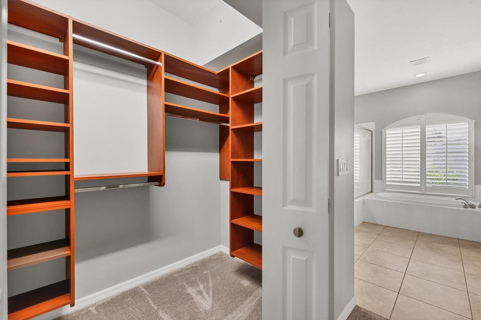 Image 29 of 47 For 104 Park Trace Boulevard