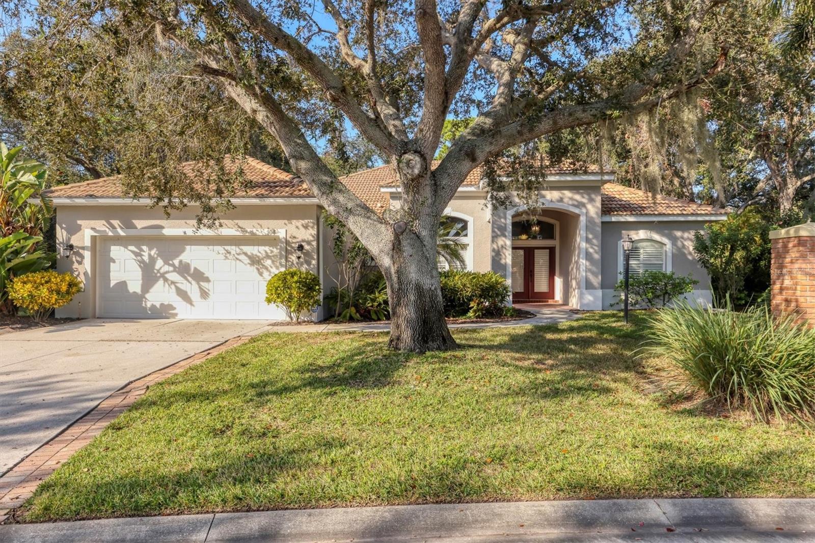 Image 3 of 47 For 104 Park Trace Boulevard