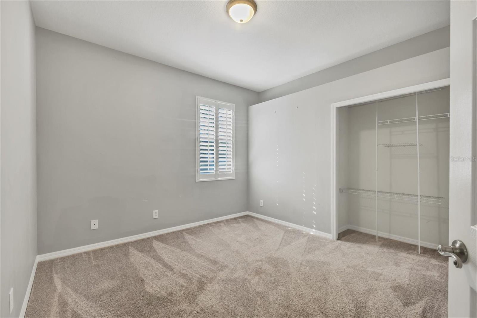 Image 37 of 47 For 104 Park Trace Boulevard