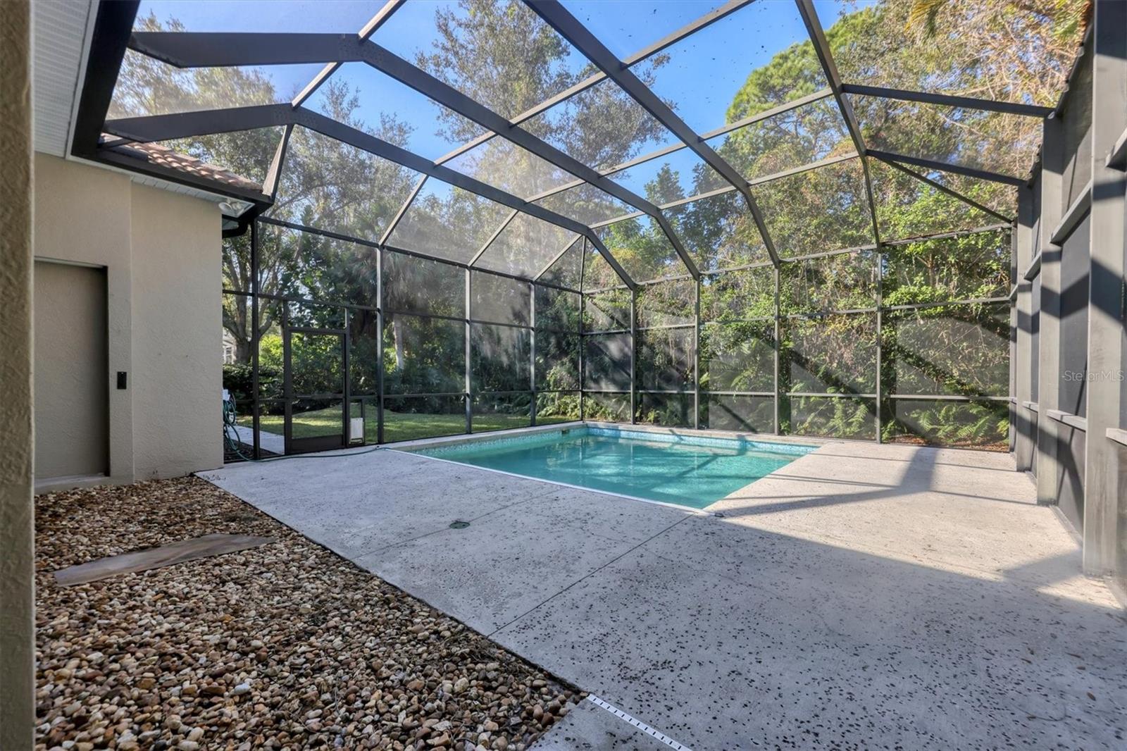 Image 44 of 47 For 104 Park Trace Boulevard