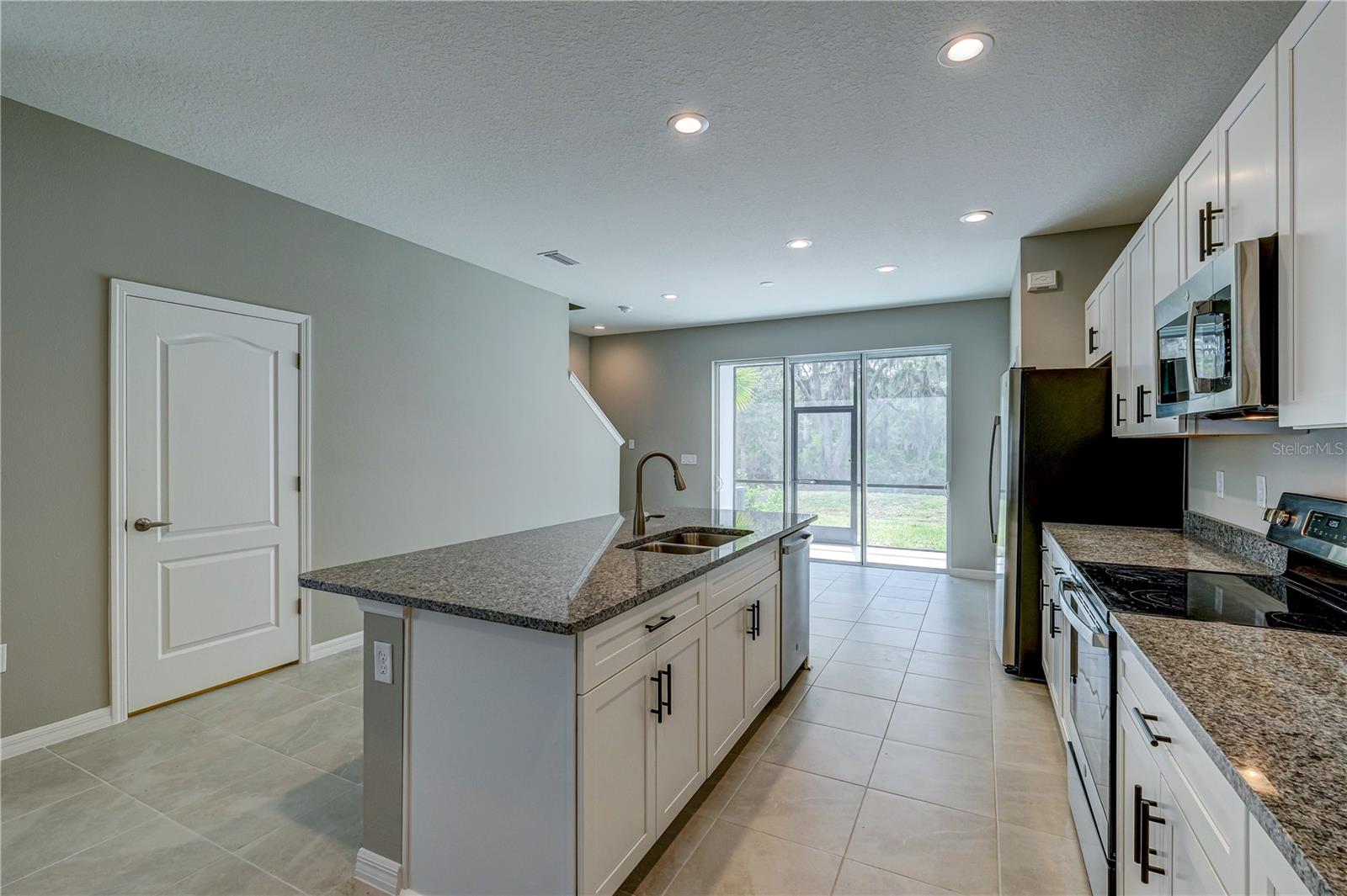 Image 4 of 28 For 8451 Canyon Creek Trail