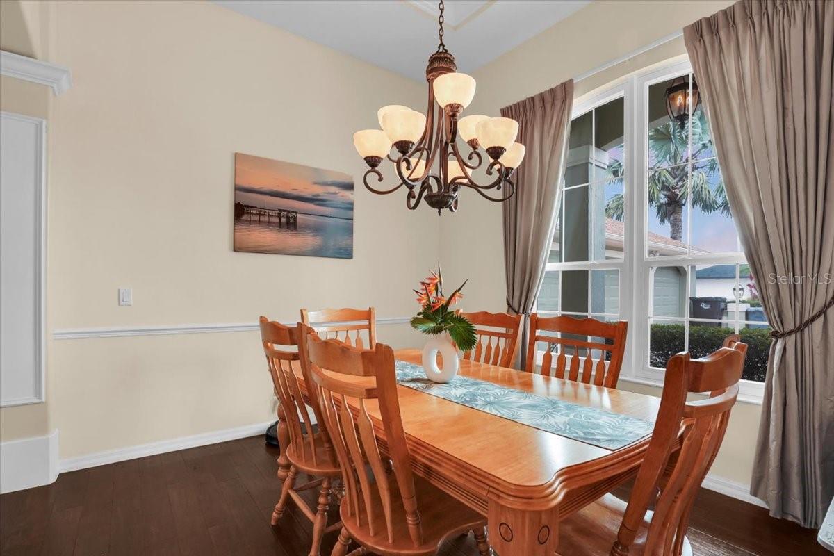 Image 7 of 49 For 3336 Lakeside Circle