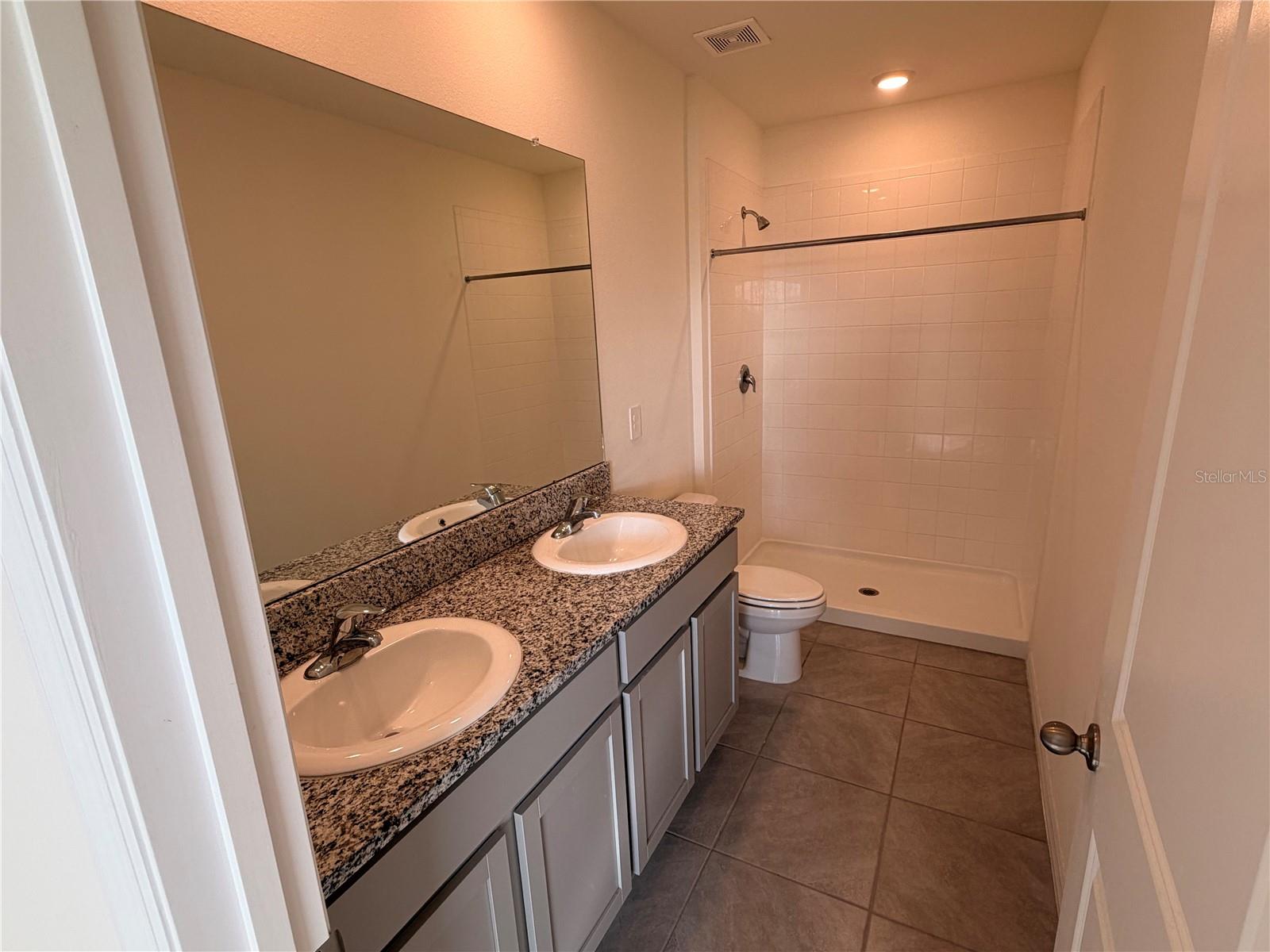 Image 12 of 42 For 17534 Crescent Moon Loop