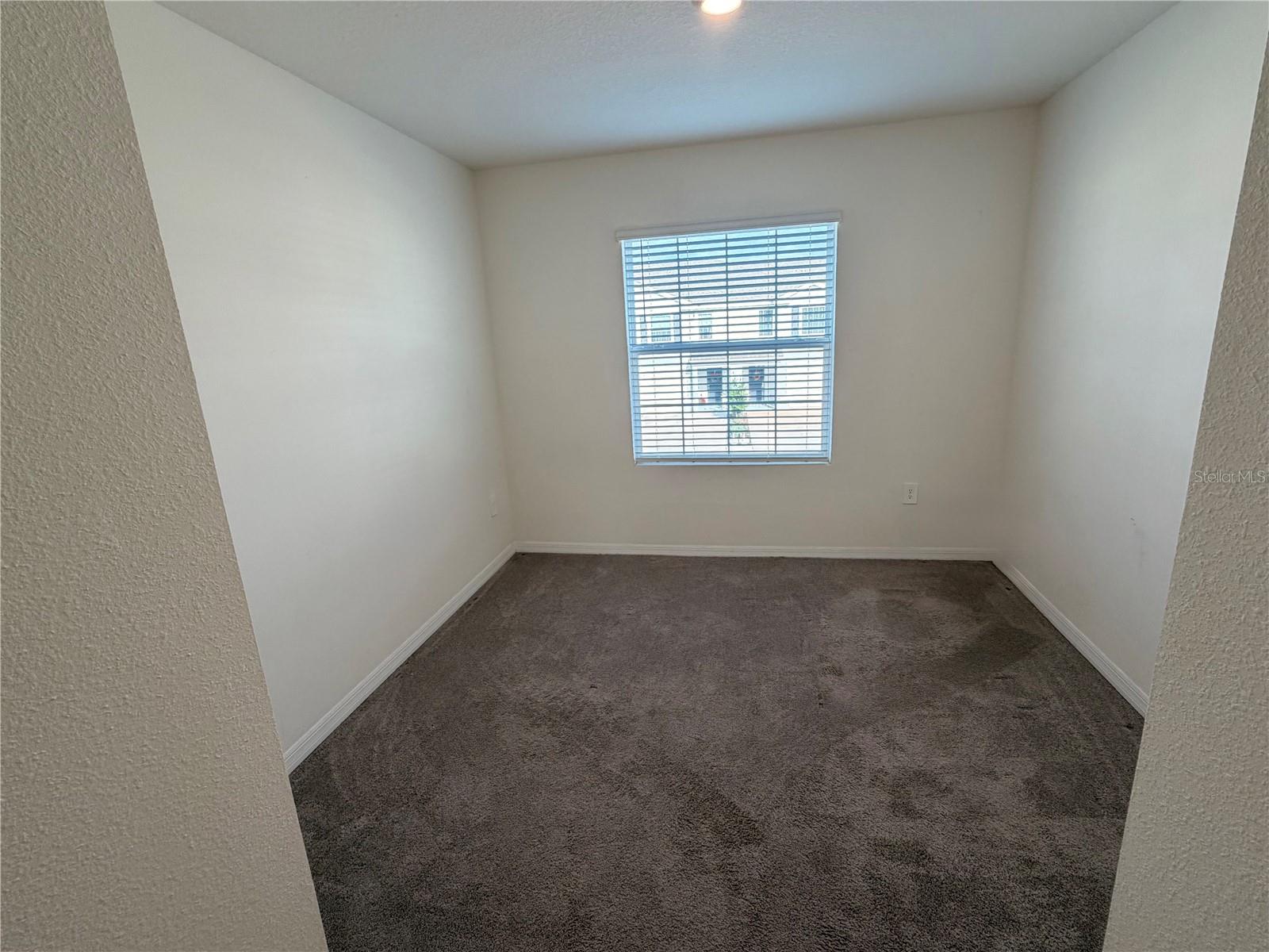 Image 16 of 42 For 17534 Crescent Moon Loop