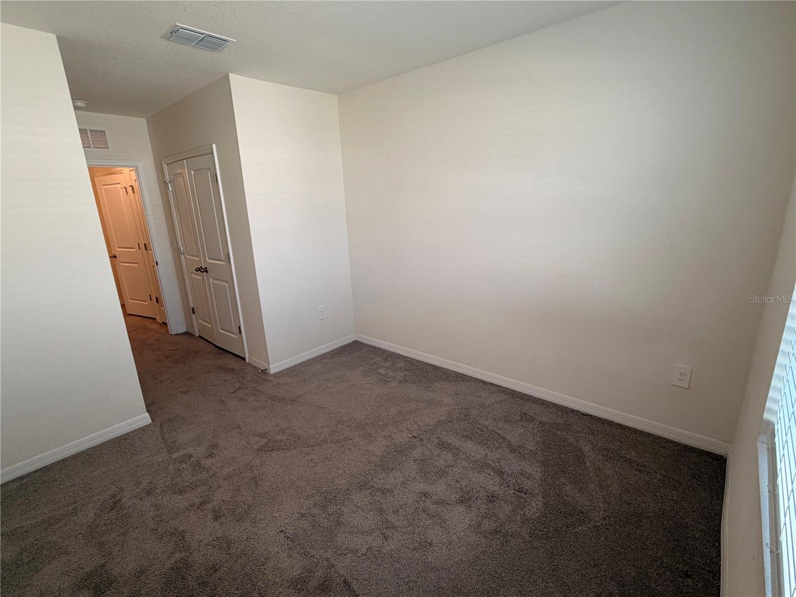 Image 17 of 42 For 17534 Crescent Moon Loop