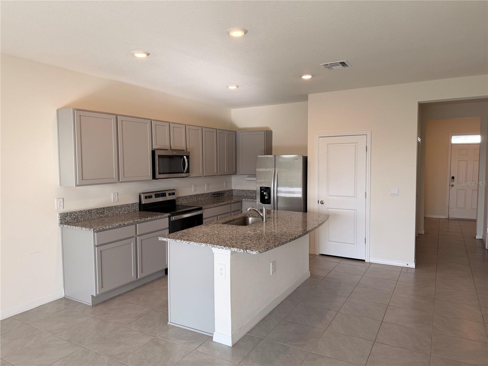 Image 5 of 42 For 17534 Crescent Moon Loop