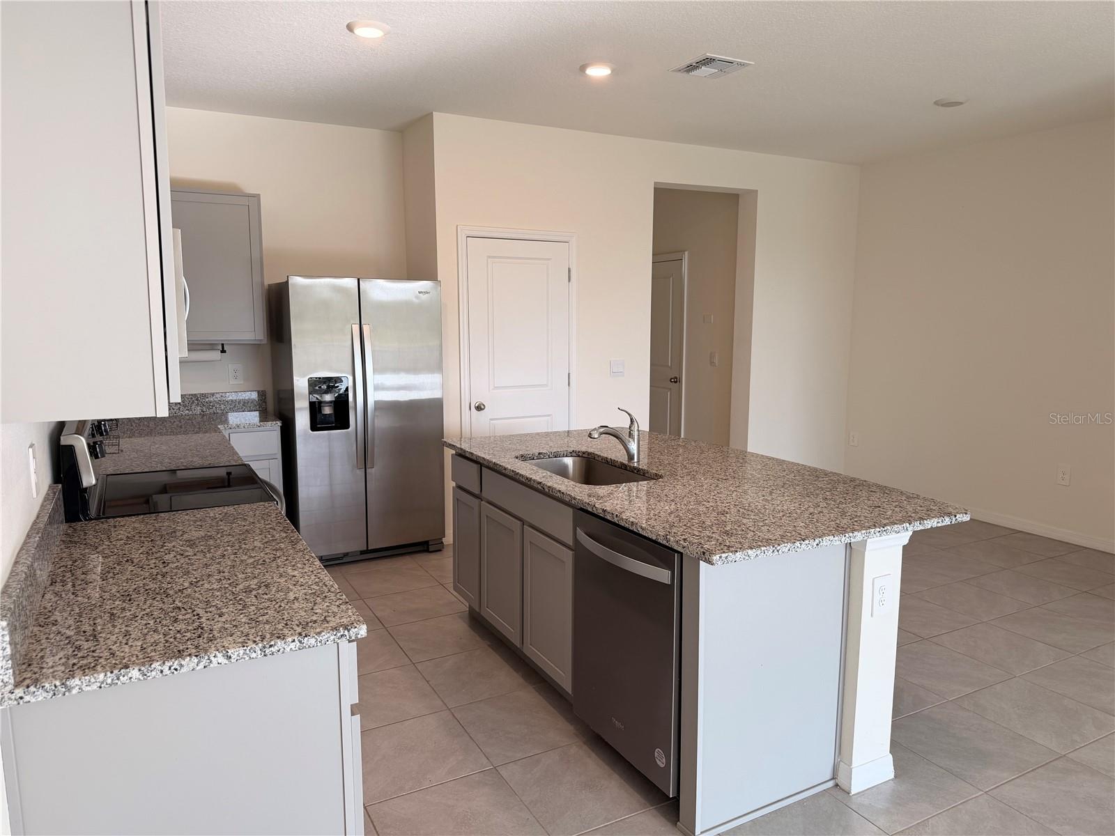 Image 6 of 42 For 17534 Crescent Moon Loop