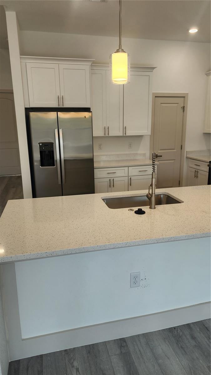 Image 6 of 26 For 23469 Roscoe Avenue