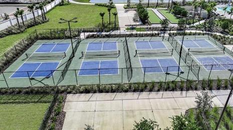 Image 28 of 34 For 16042 Ivy Ridge Court