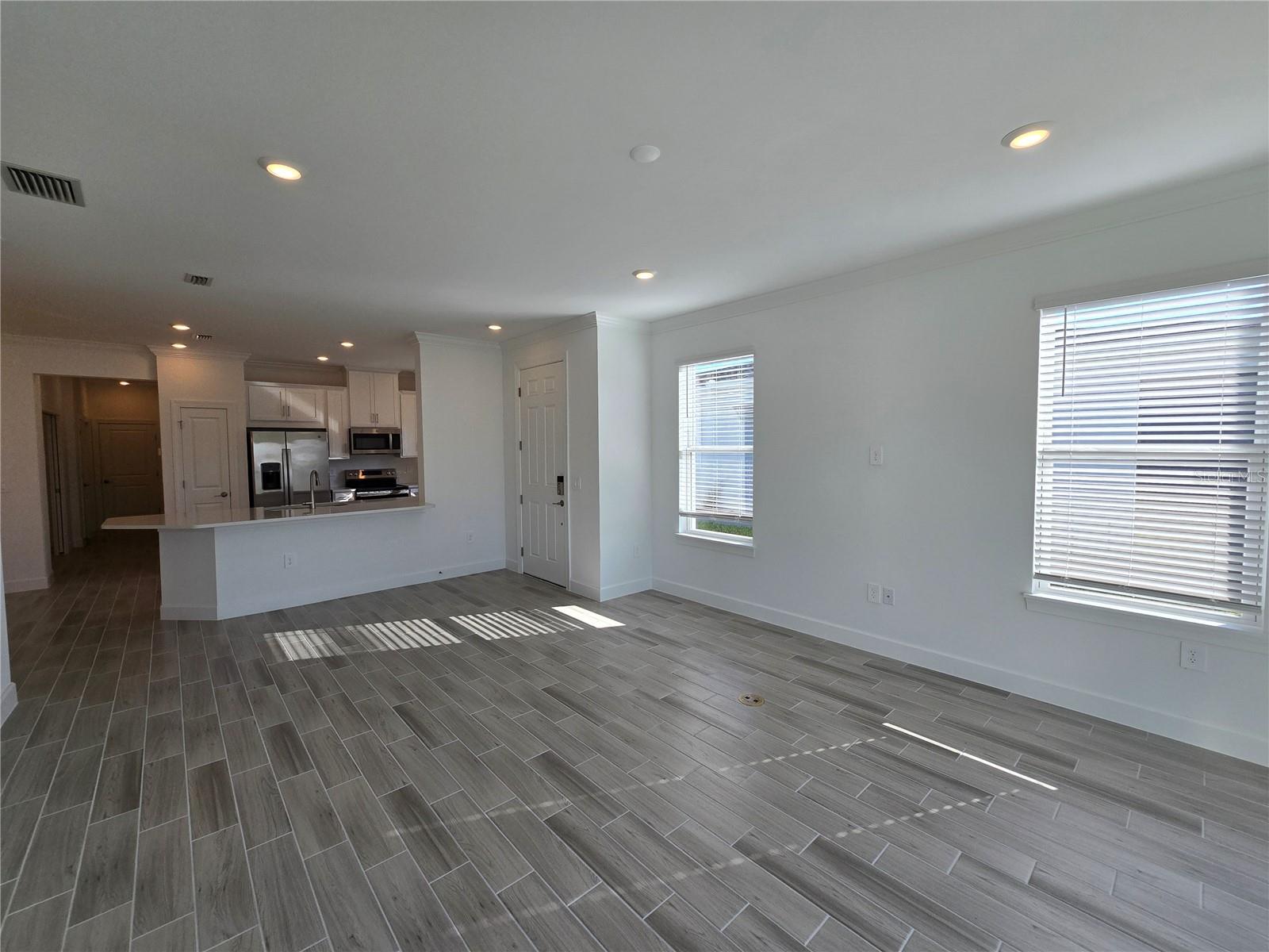 Image 4 of 34 For 16042 Ivy Ridge Court