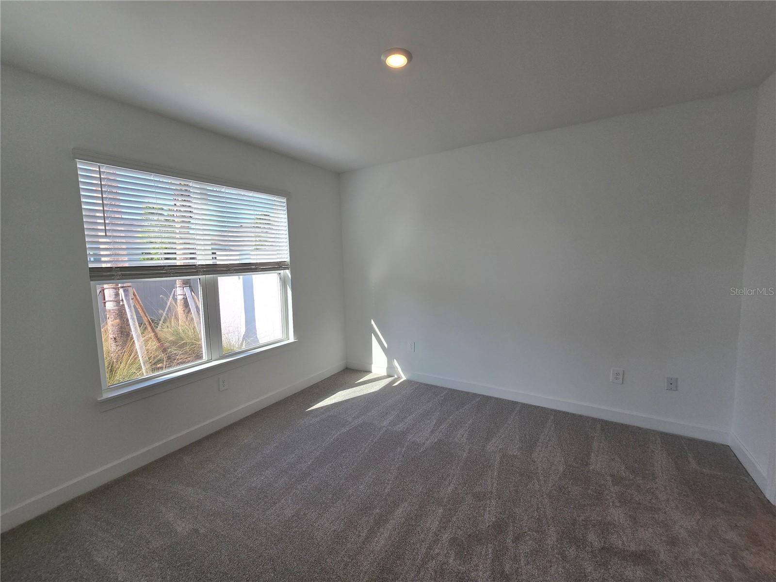 Image 9 of 34 For 16042 Ivy Ridge Court