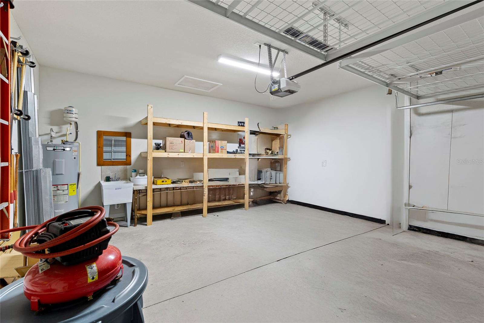 Image 26 of 44 For 6323 Kenava Loop