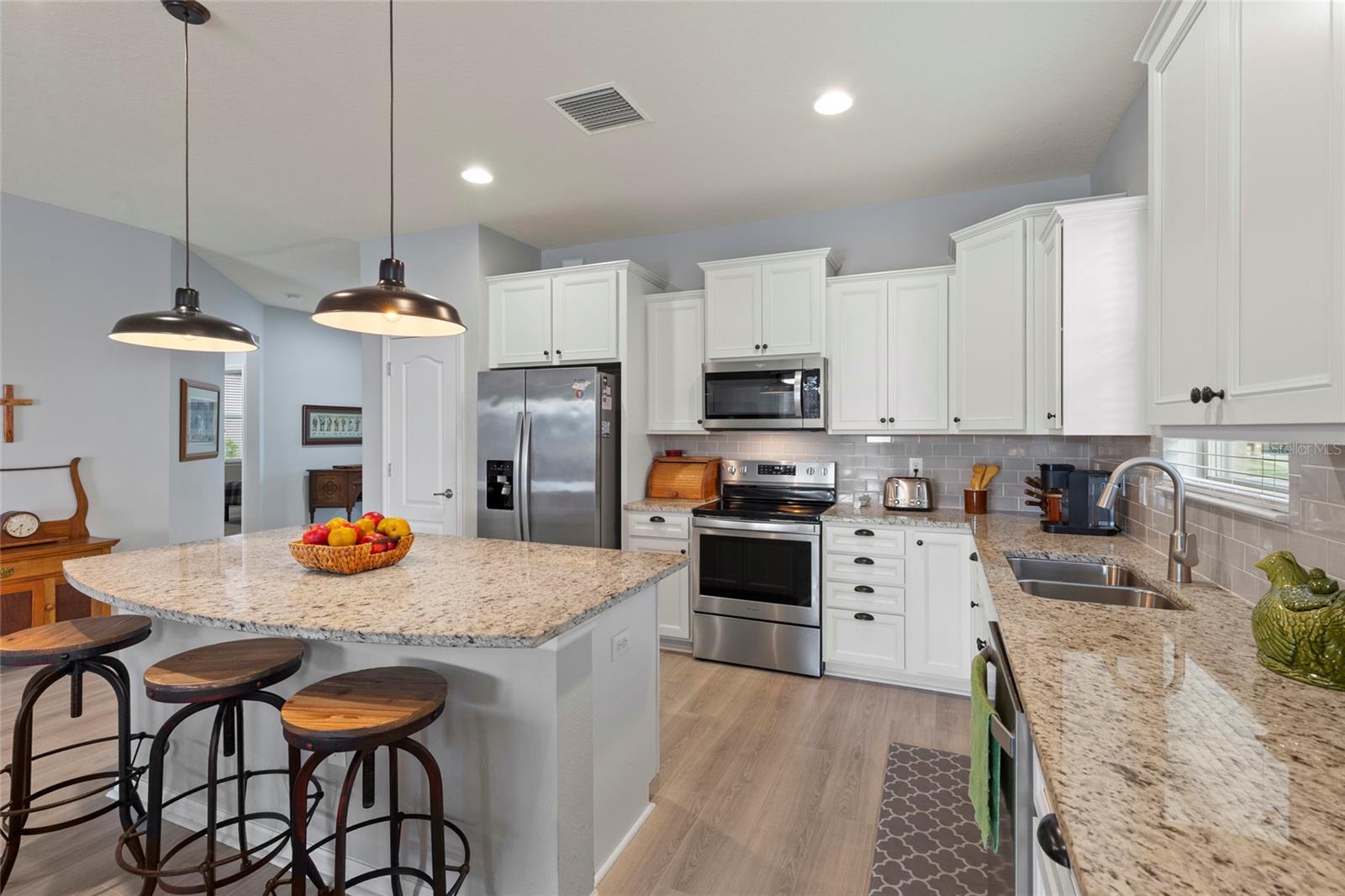 Image 8 of 44 For 6323 Kenava Loop