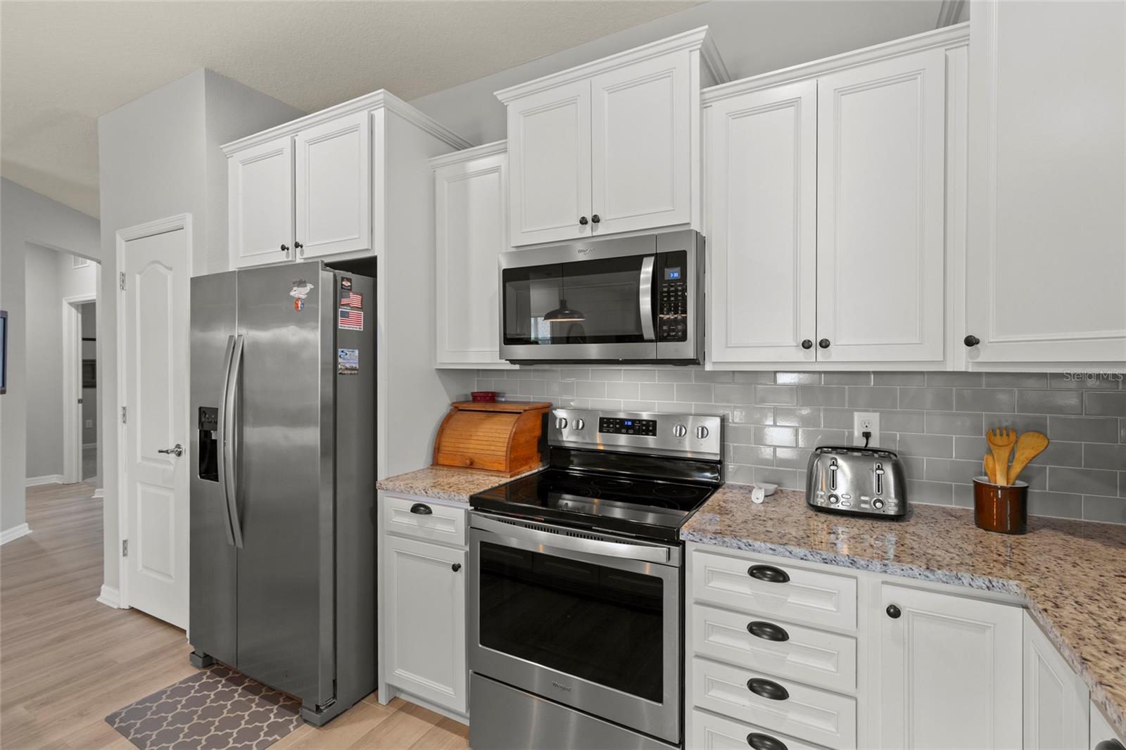 Image 9 of 44 For 6323 Kenava Loop