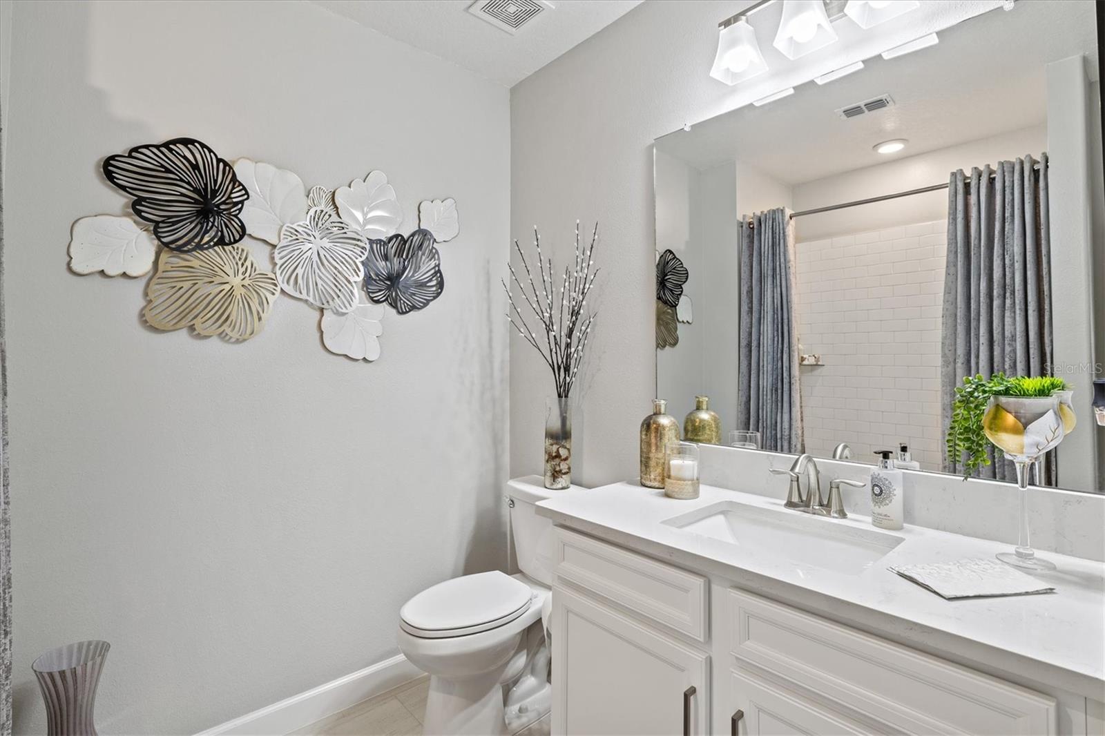 Image 24 of 53 For 17578 Holly Well Avenue