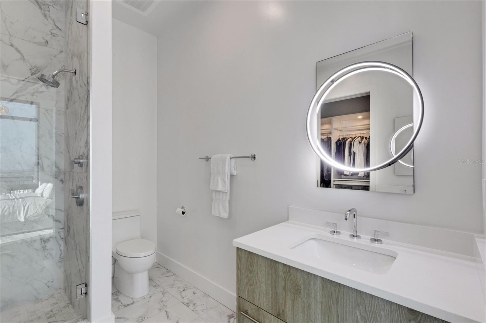 Image 27 of 55 For 33 Palm Avenue 1503