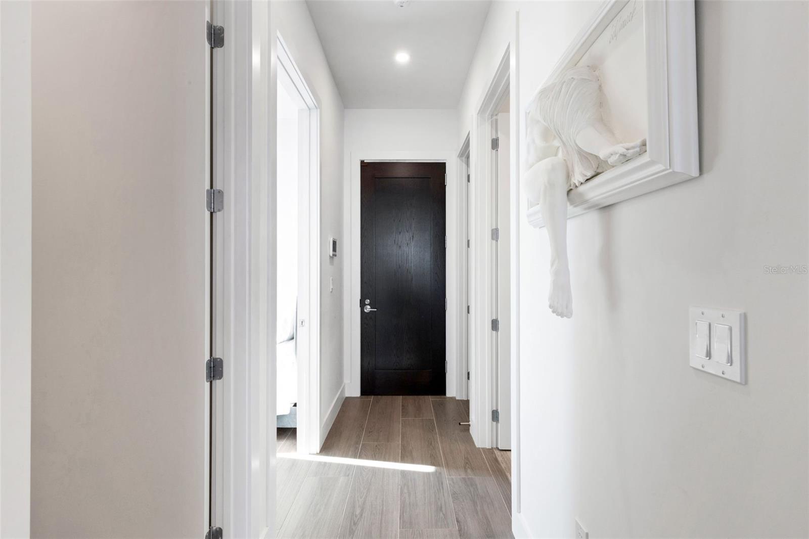 Image 3 of 55 For 33 Palm Avenue 1503