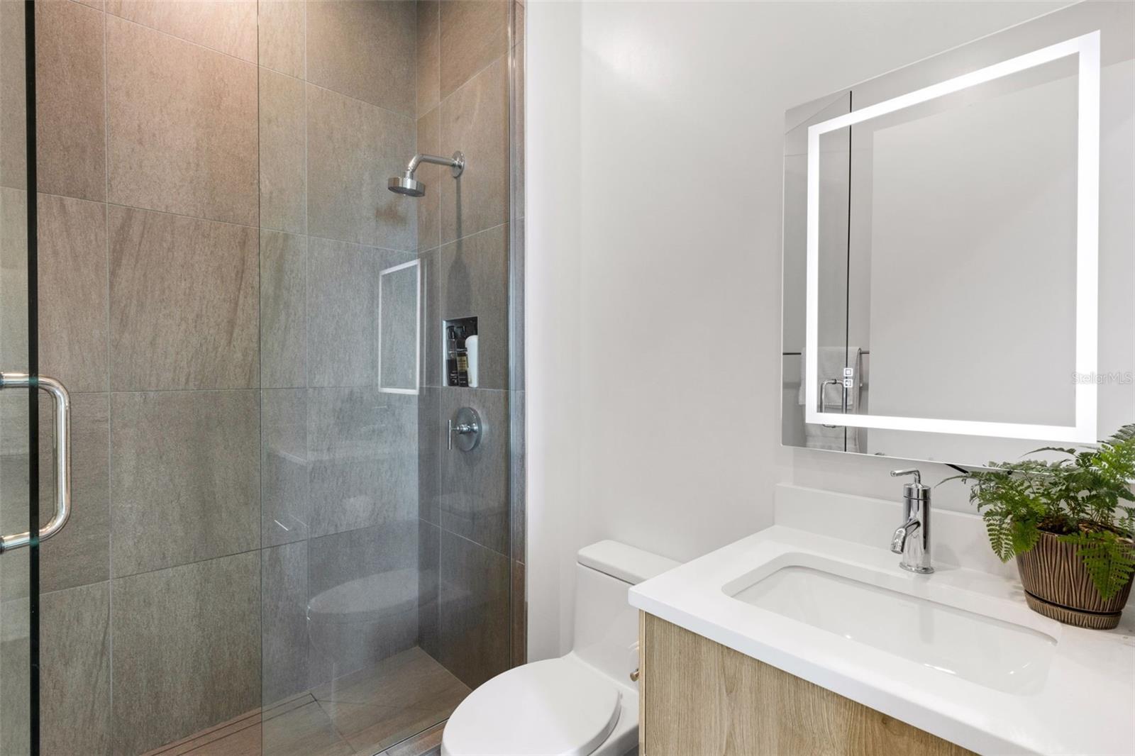 Image 33 of 55 For 33 Palm Avenue 1503