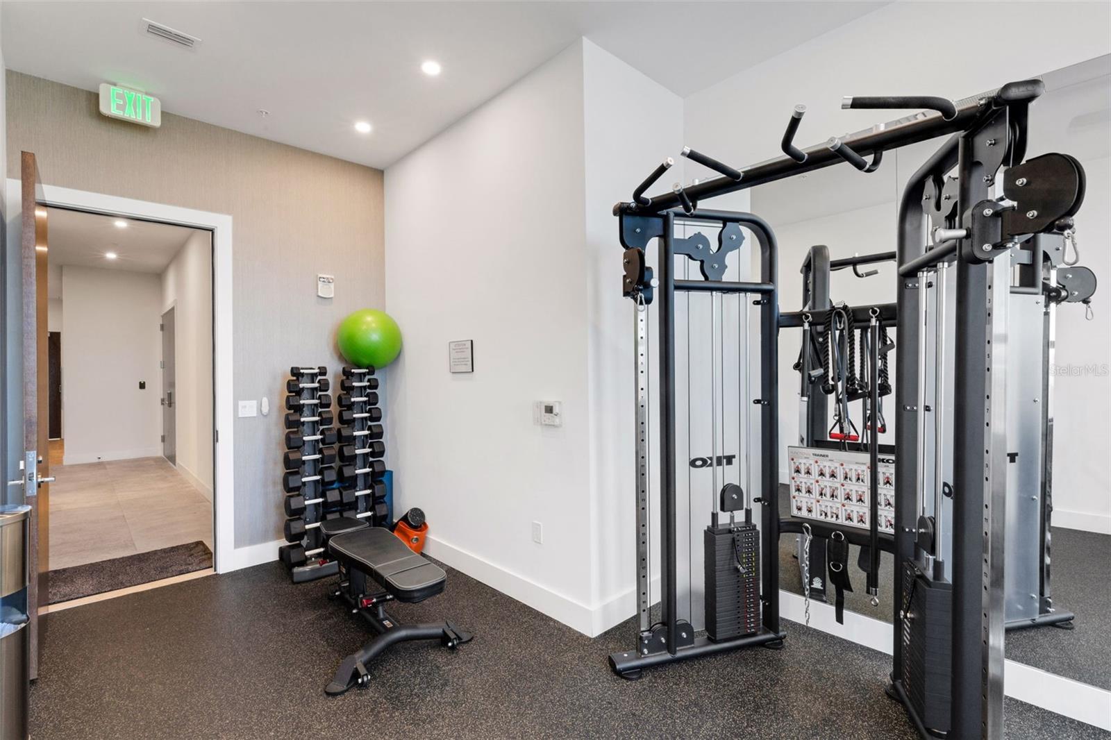 Image 39 of 55 For 33 Palm Avenue 1503