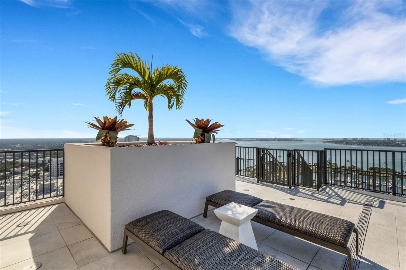 Image 51 of 55 For 33 Palm Avenue 1503