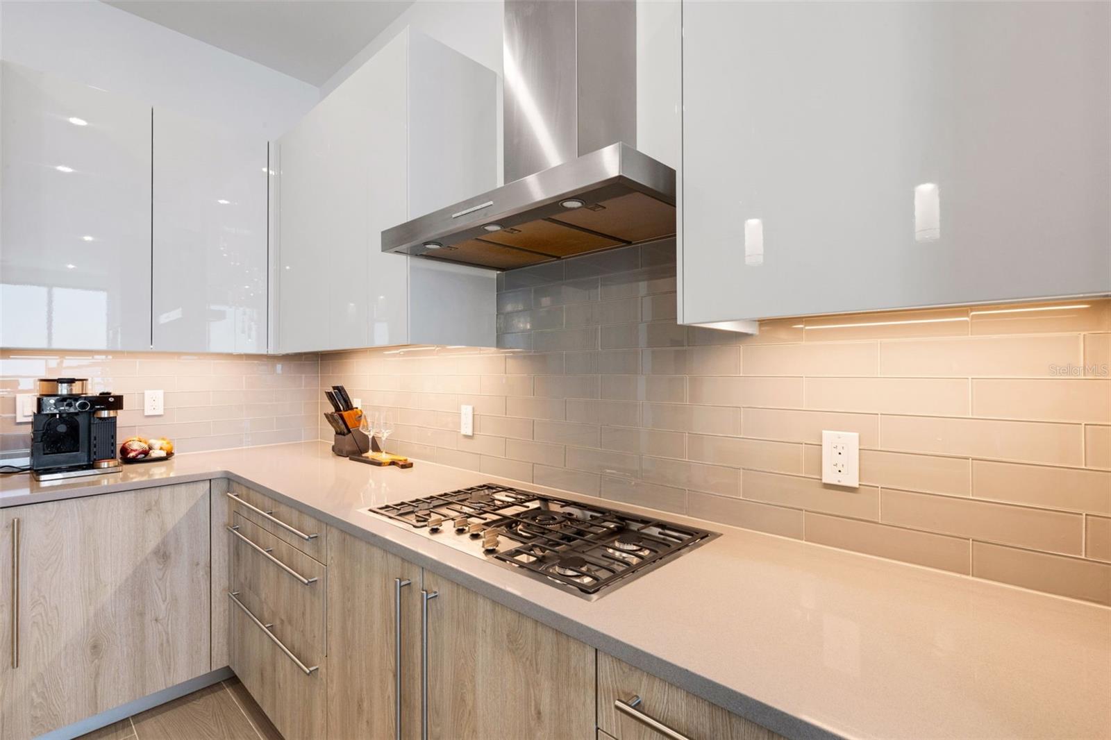 Image 7 of 55 For 33 Palm Avenue 1503