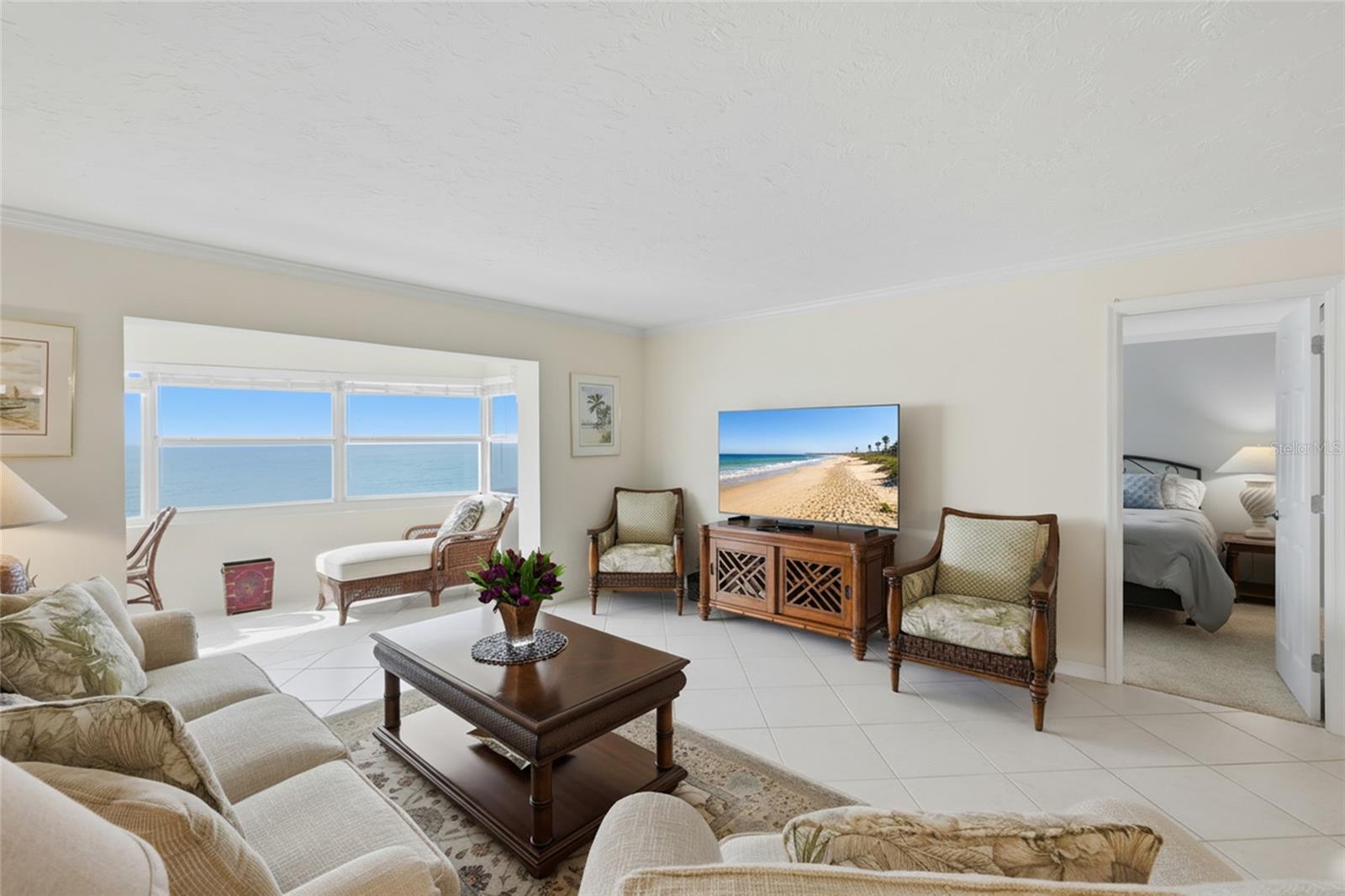 Image 15 of 47 For 1750 Benjamin Franklin Drive 9b