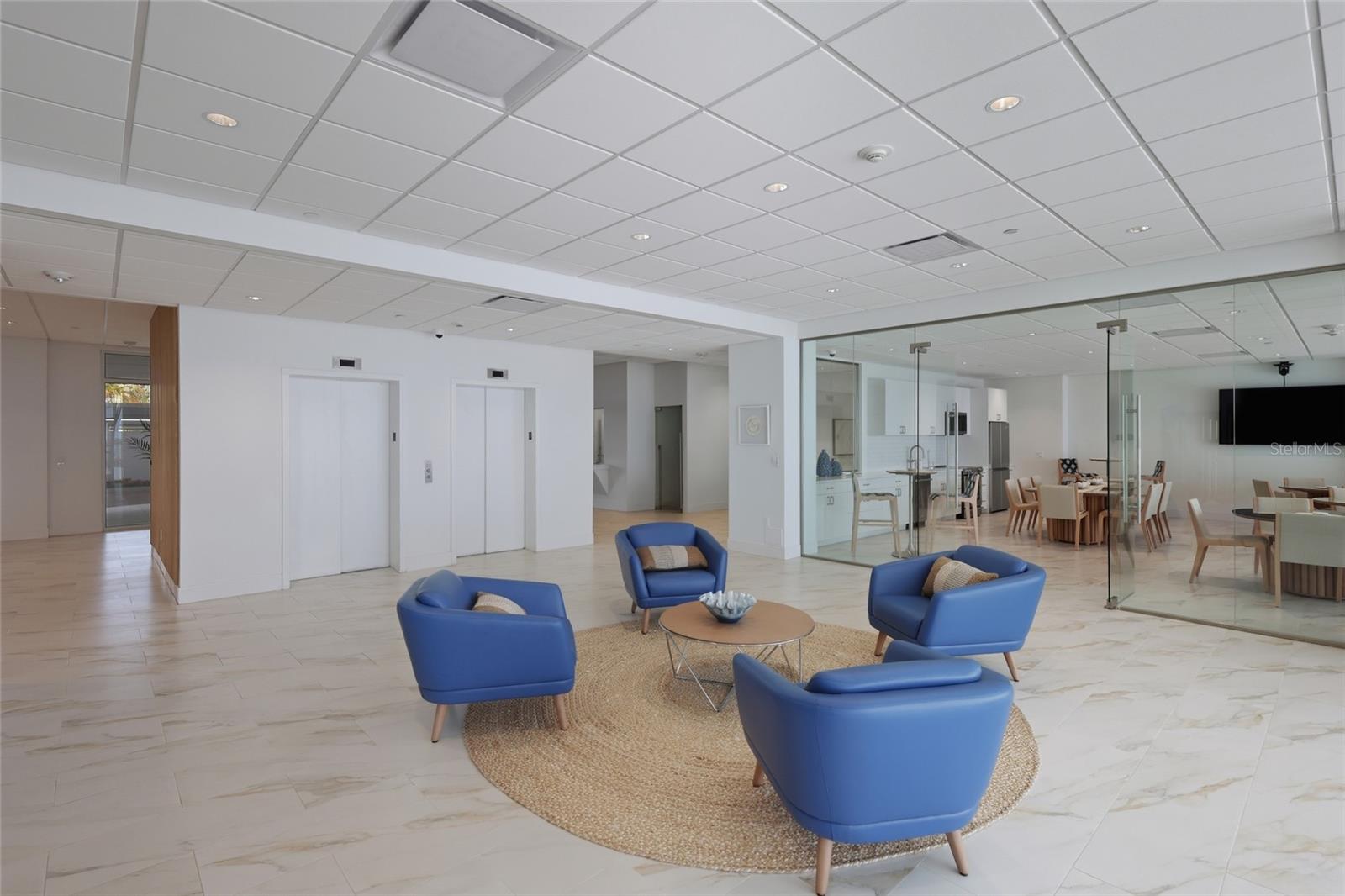 Image 27 of 47 For 1750 Benjamin Franklin Drive 9b