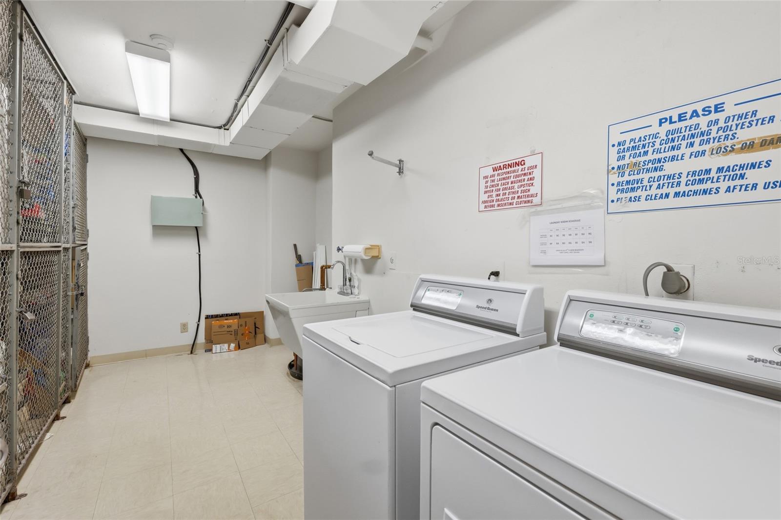 Image 28 of 47 For 1750 Benjamin Franklin Drive 9b