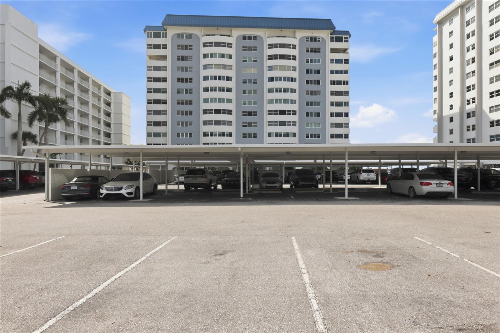 Image 36 of 47 For 1750 Benjamin Franklin Drive 9b