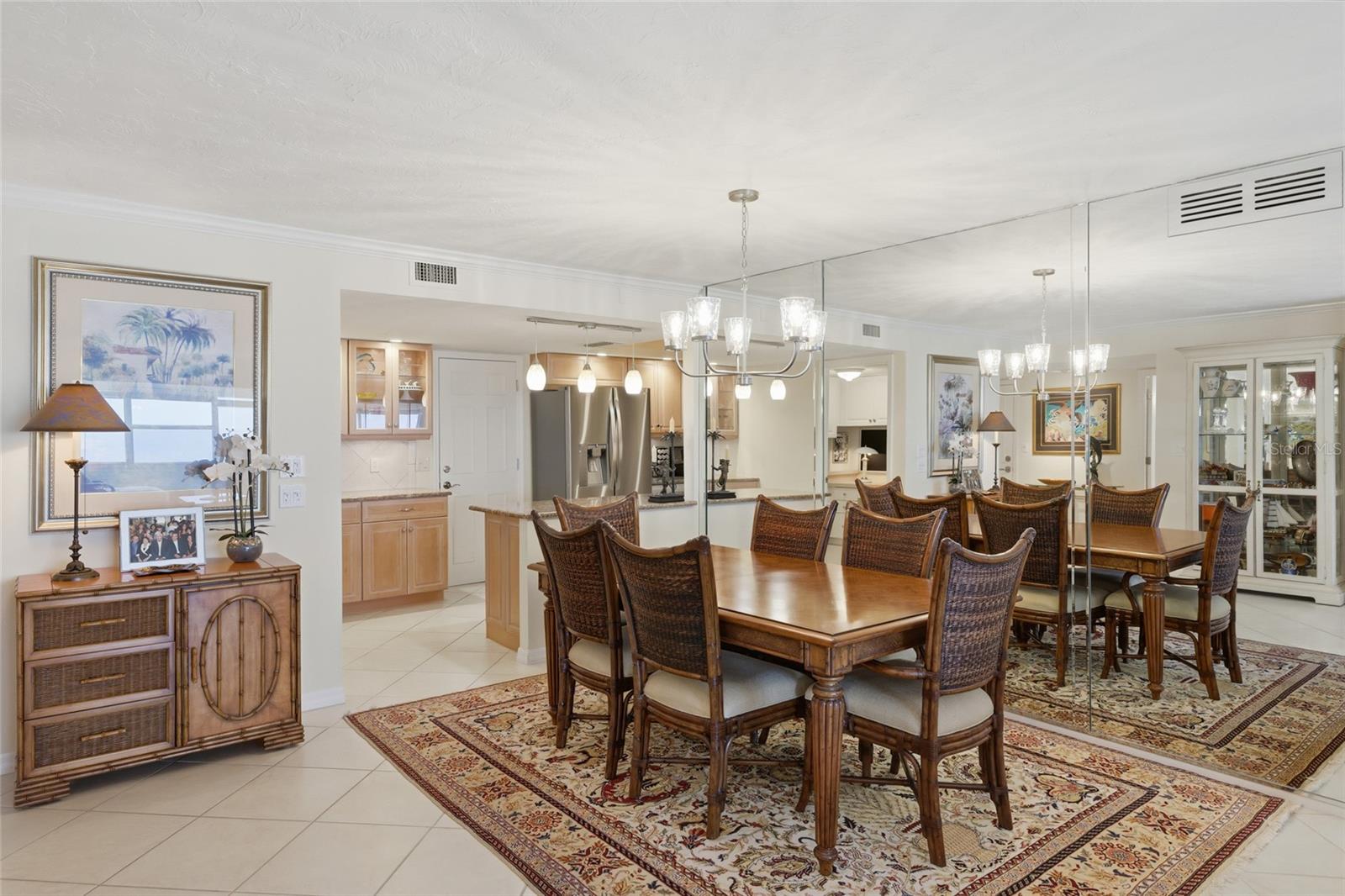 Image 9 of 47 For 1750 Benjamin Franklin Drive 9b