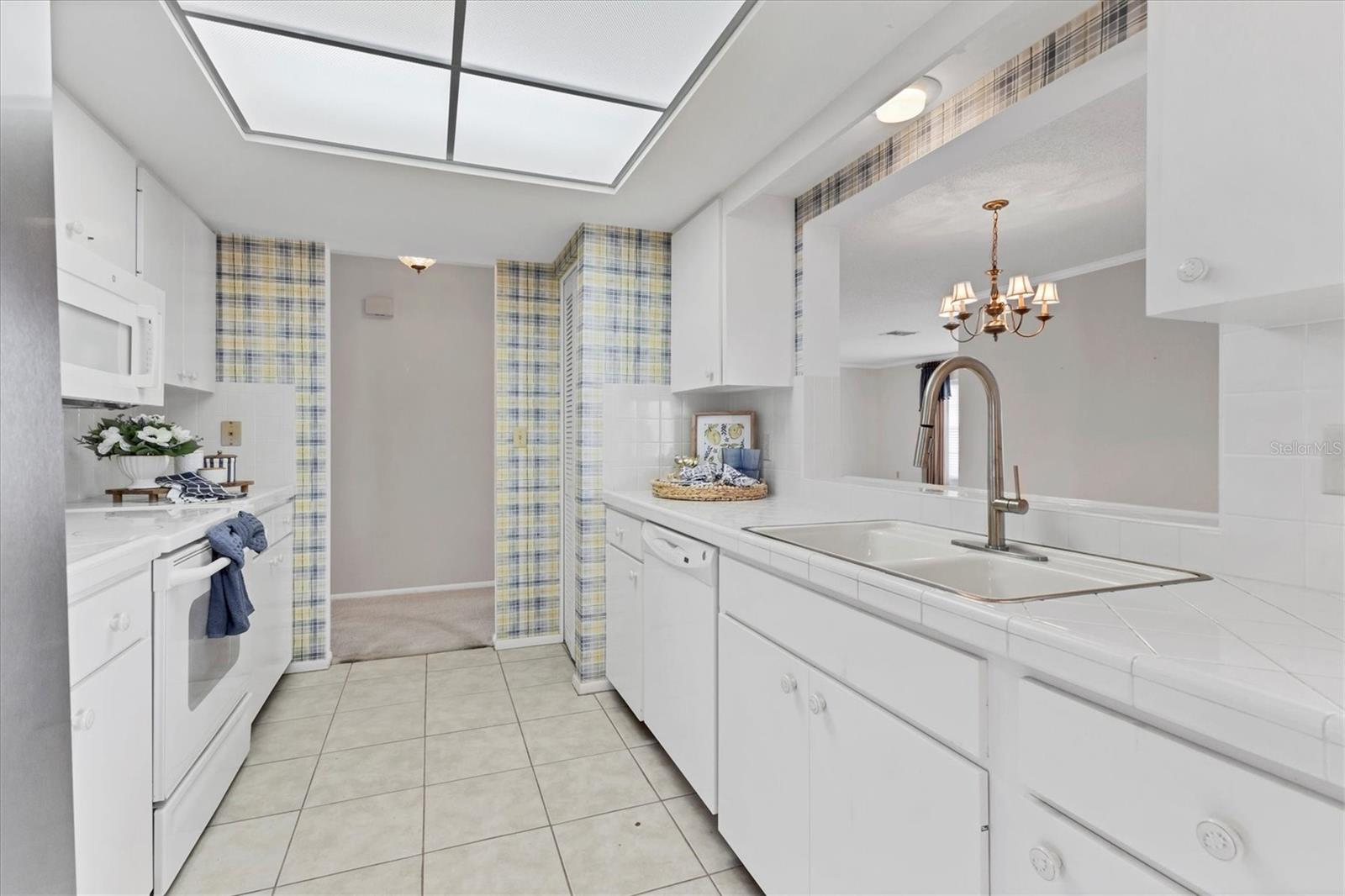 Image 10 of 35 For 6708 12th Avenue W