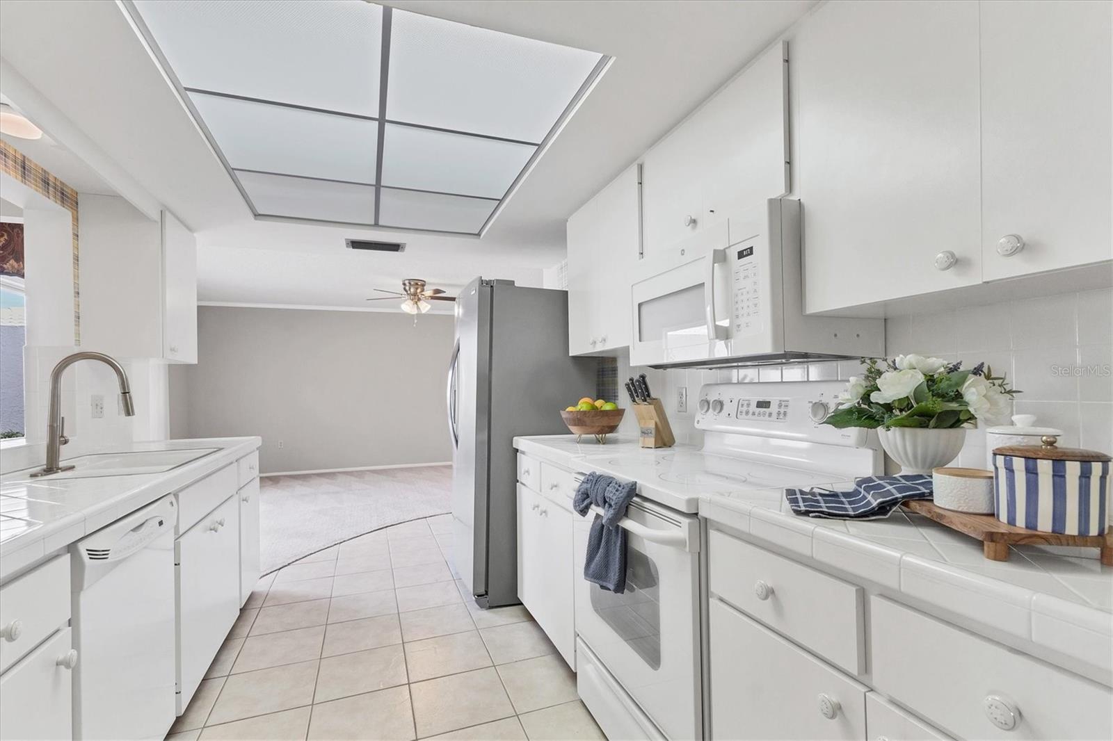 Image 11 of 35 For 6708 12th Avenue W