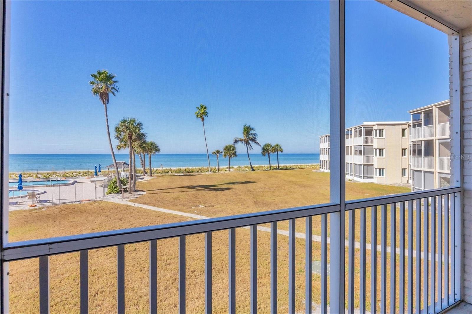 Image 22 of 49 For 4825 Gulf Of Mexico Drive 202